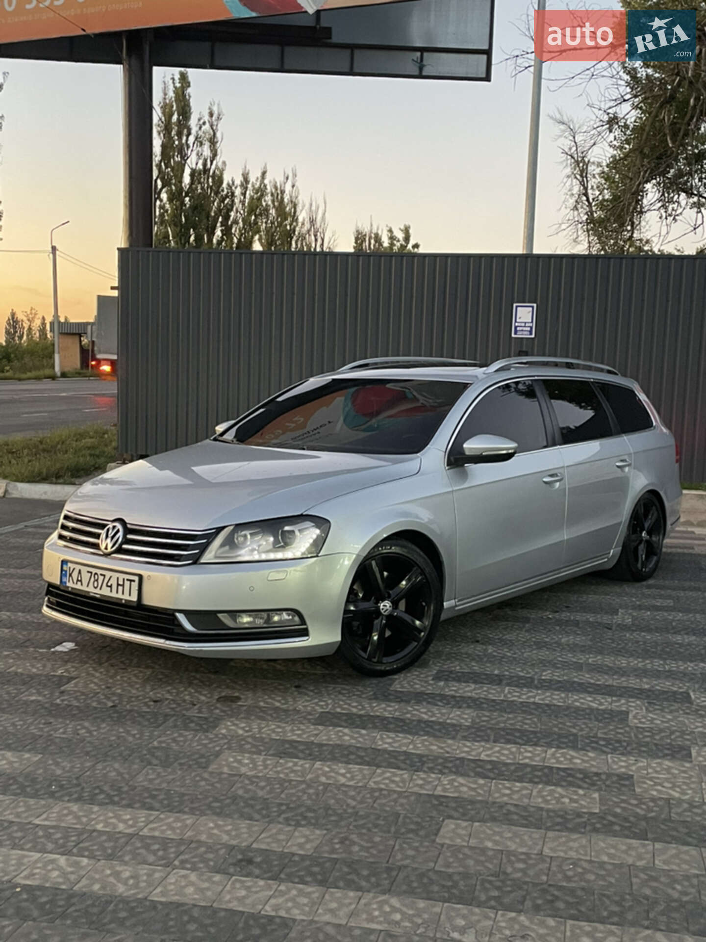 VOLKSWAGEN PASSAT 2013