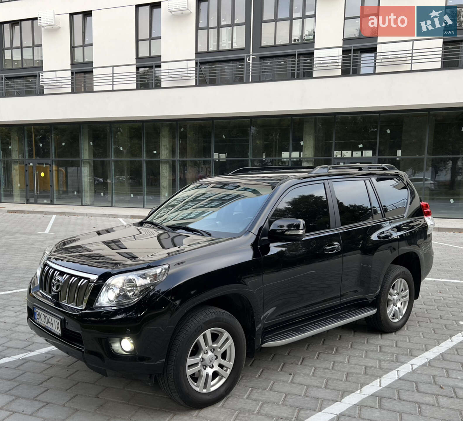 TOYOTA LAND CRUISER 150 2010