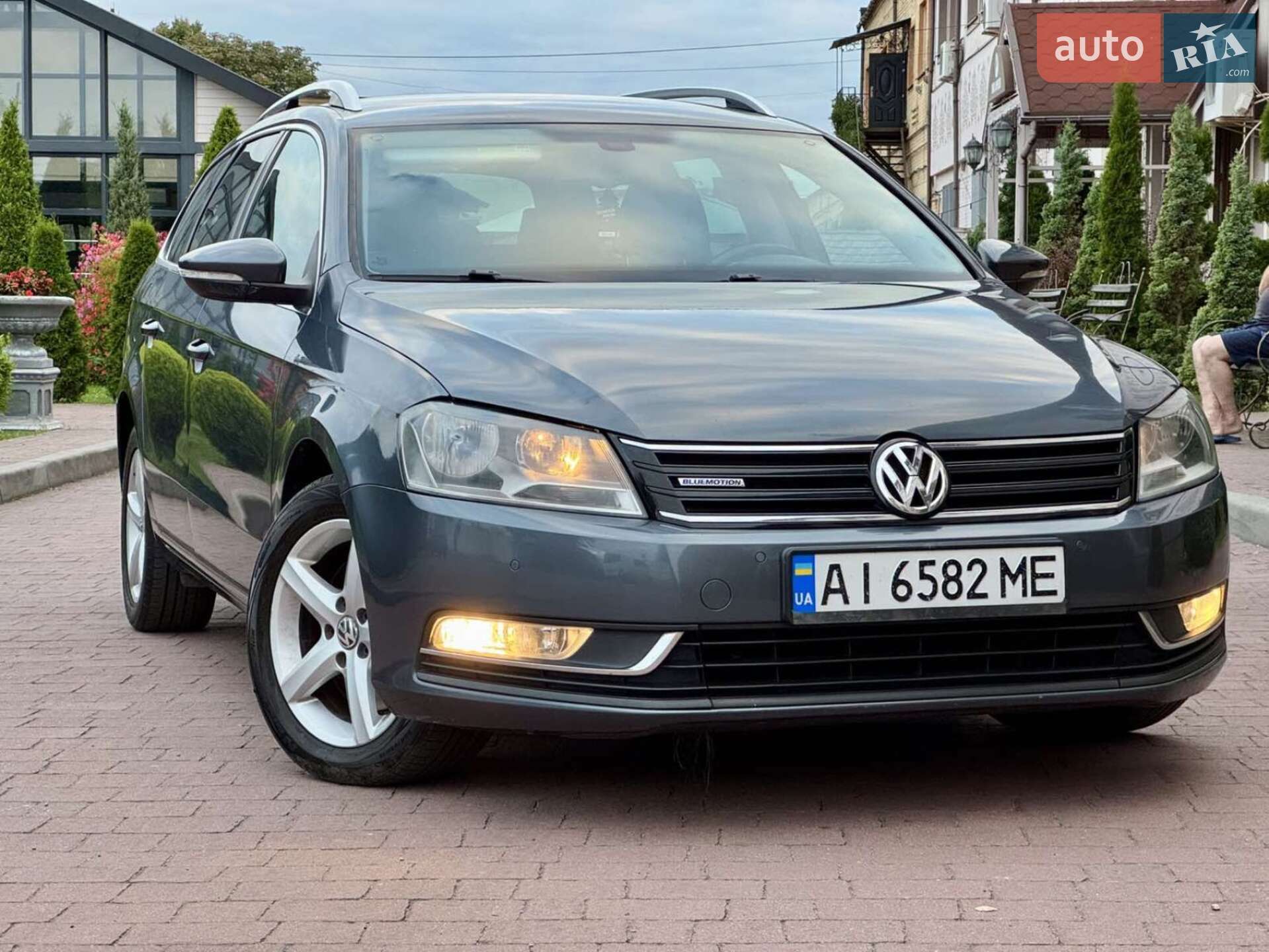 VOLKSWAGEN PASSAT 2012
