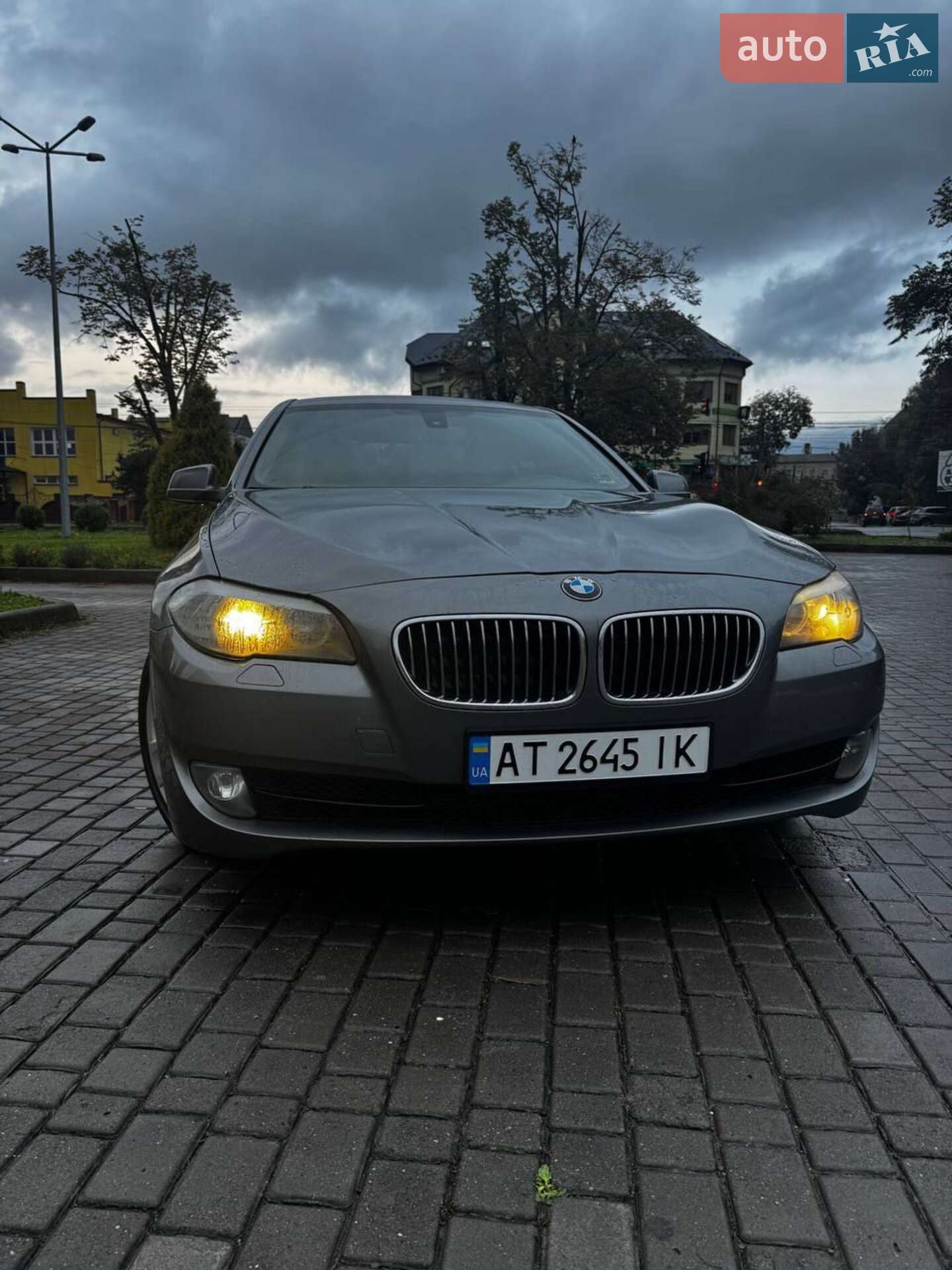 BMW 528I XDRIVE 2012
