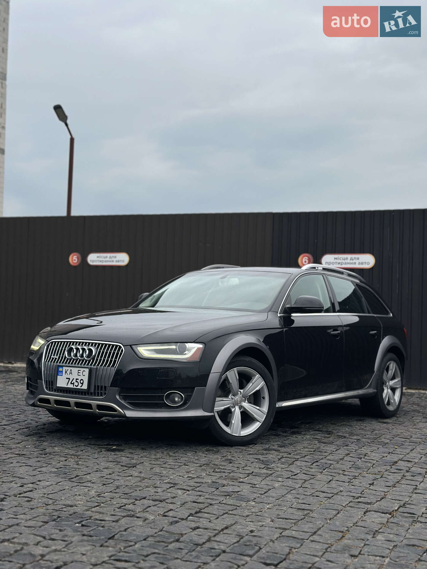 AUDI A4 2012
