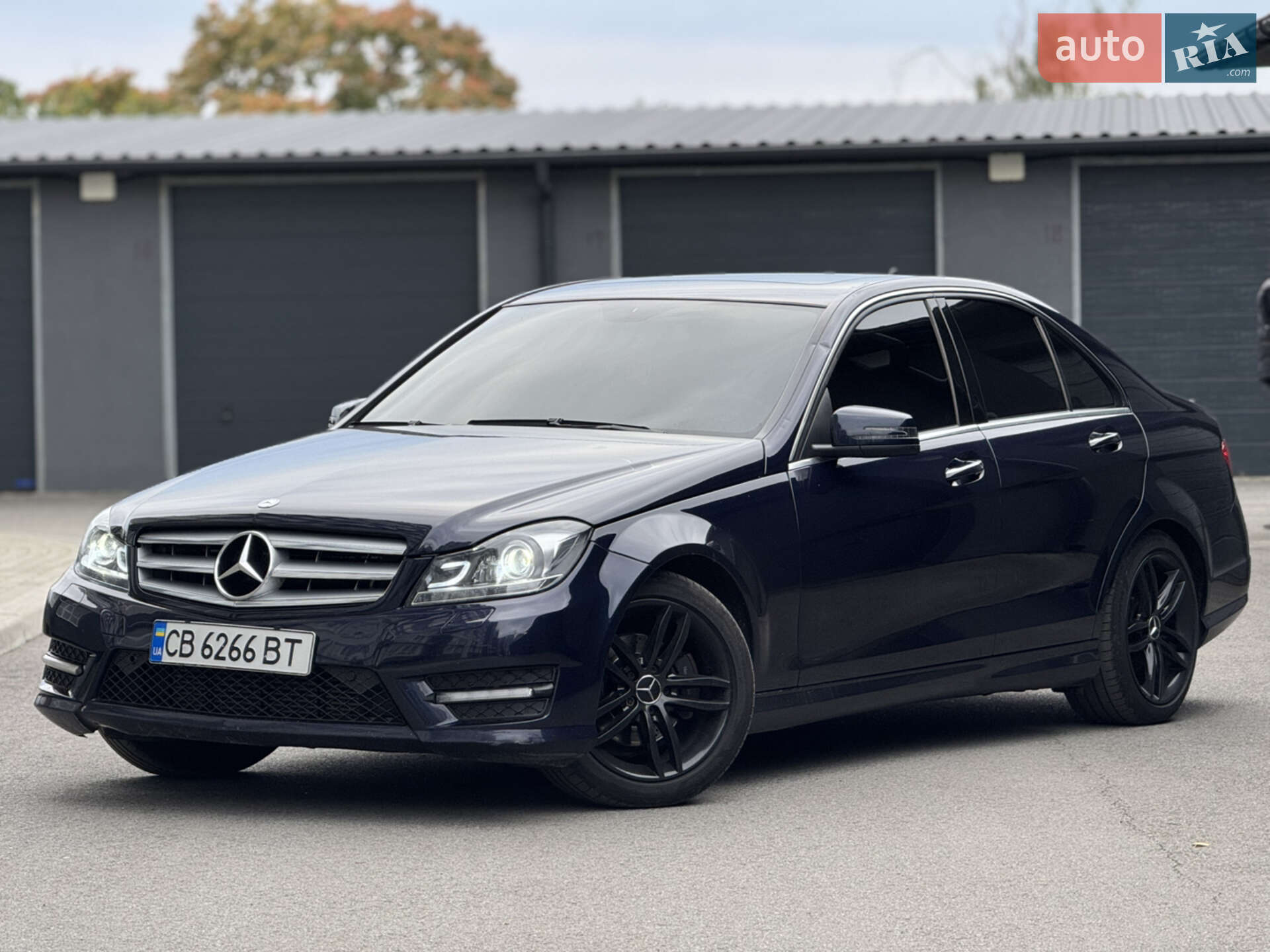 MERCEDES-BENZ C 250 2012