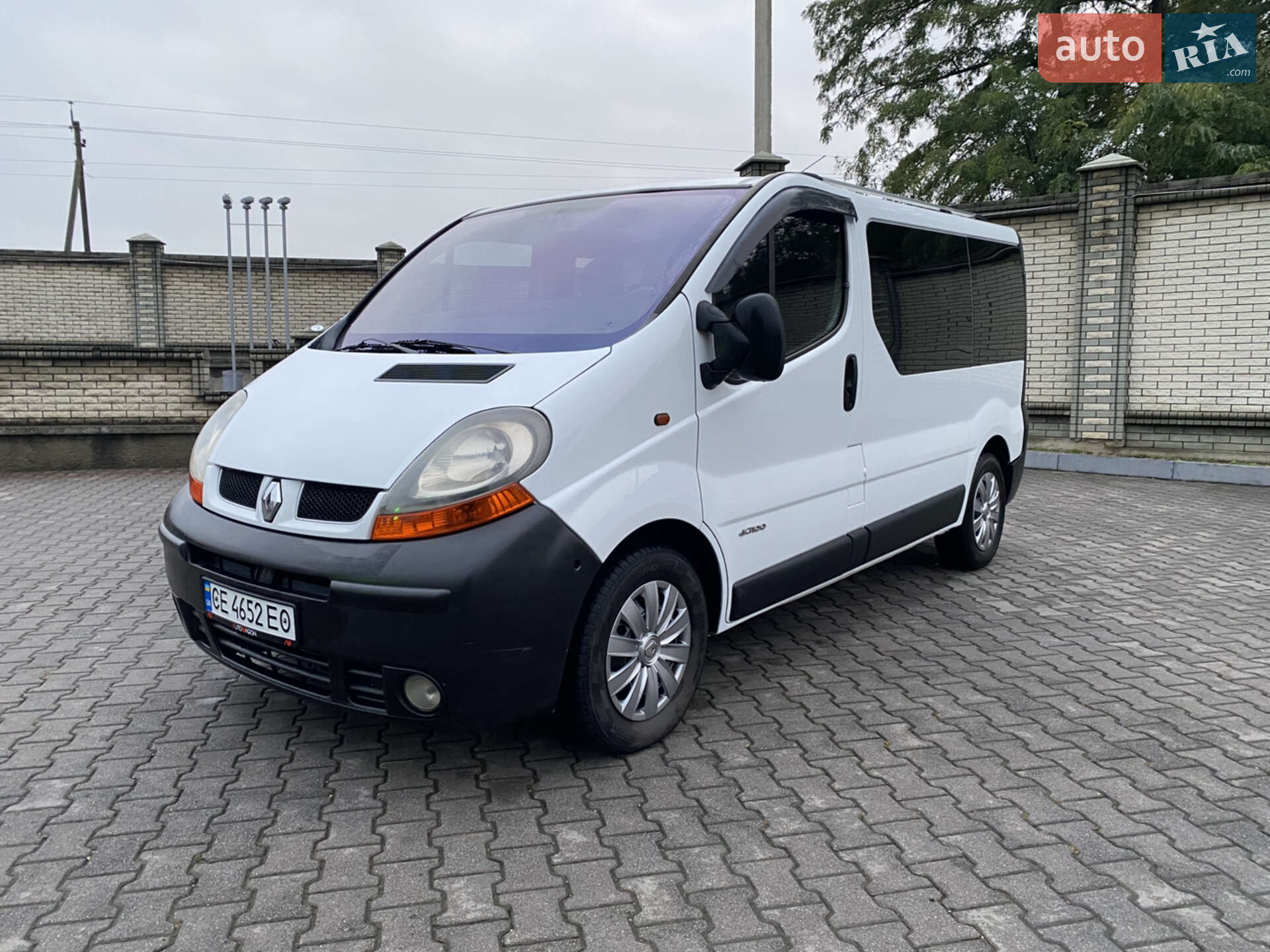 RENAULT TRAFIC 2001