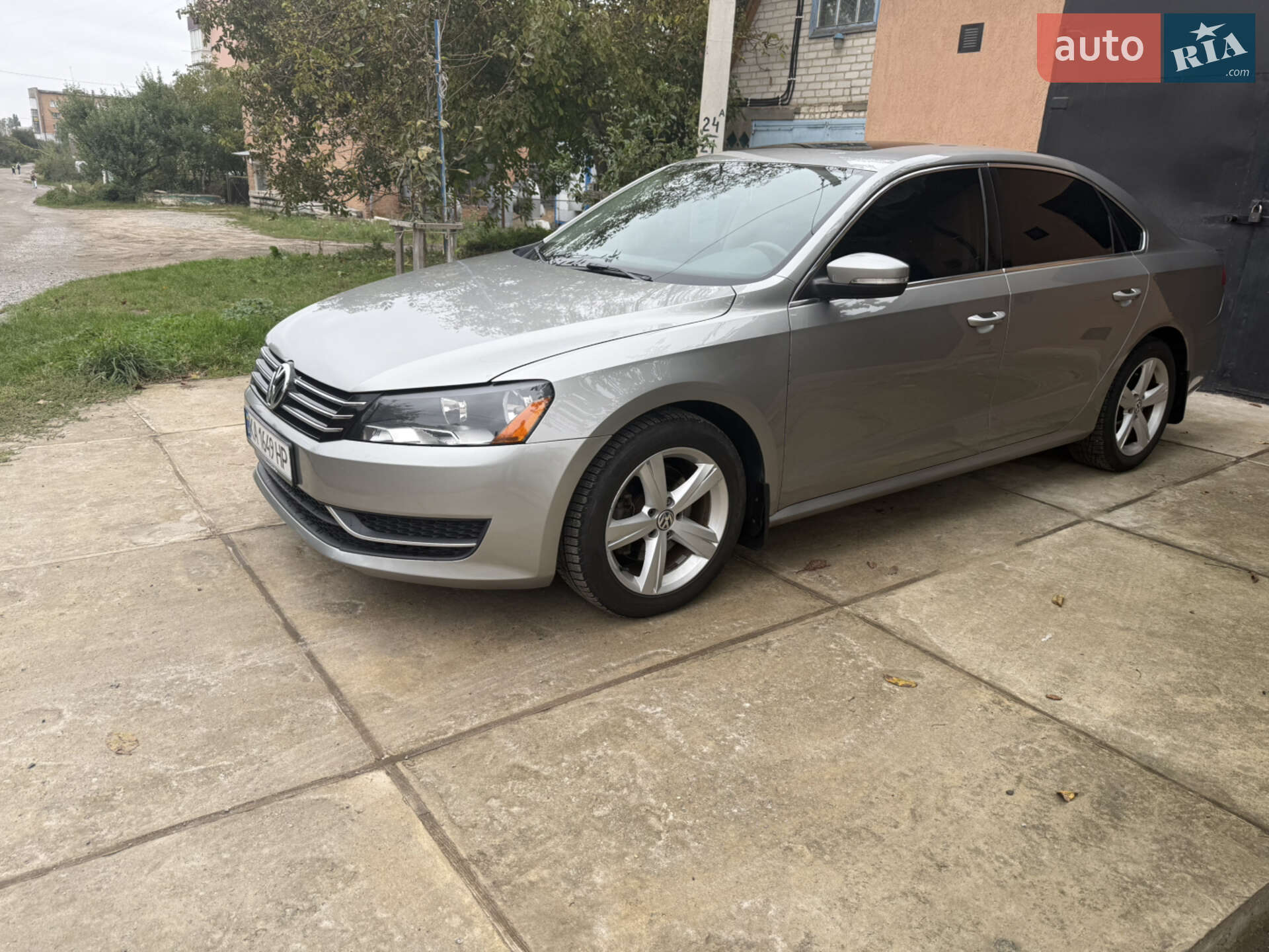 VOLKSWAGEN PASSAT 2013