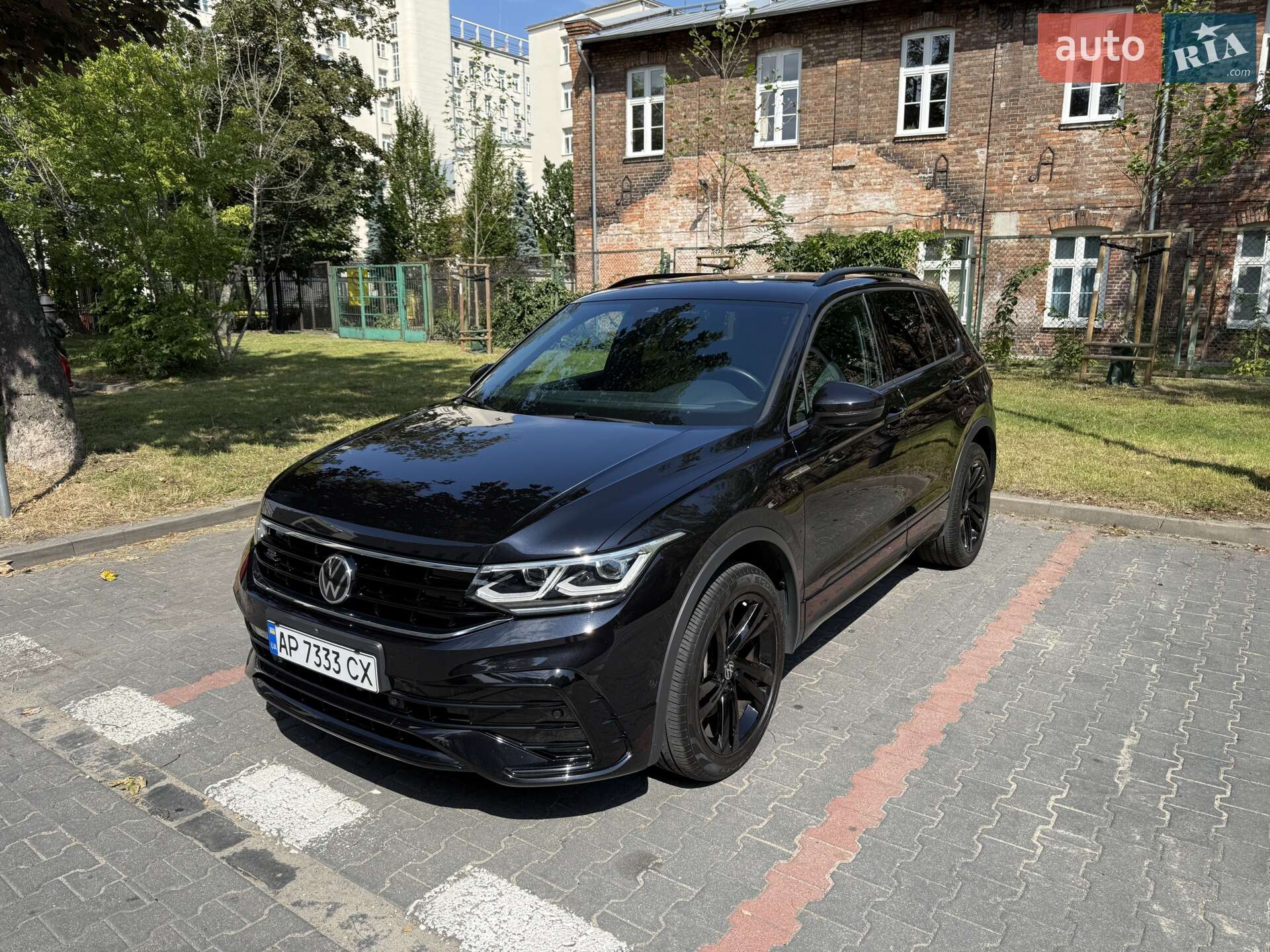 VOLKSWAGEN TIGUAN 2021