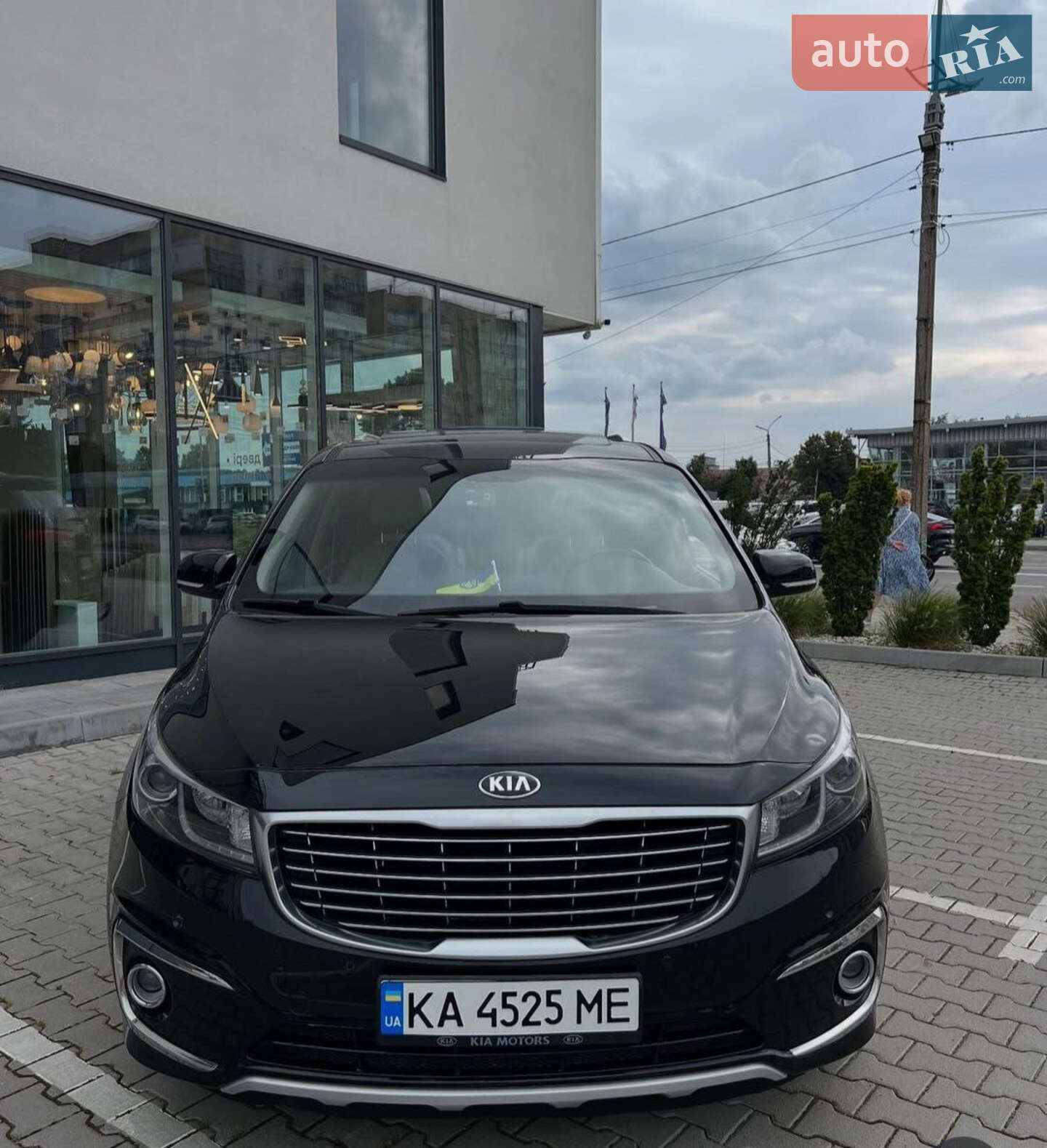 Головне фото звіту автомобіля KIA CARNIVAL 2015