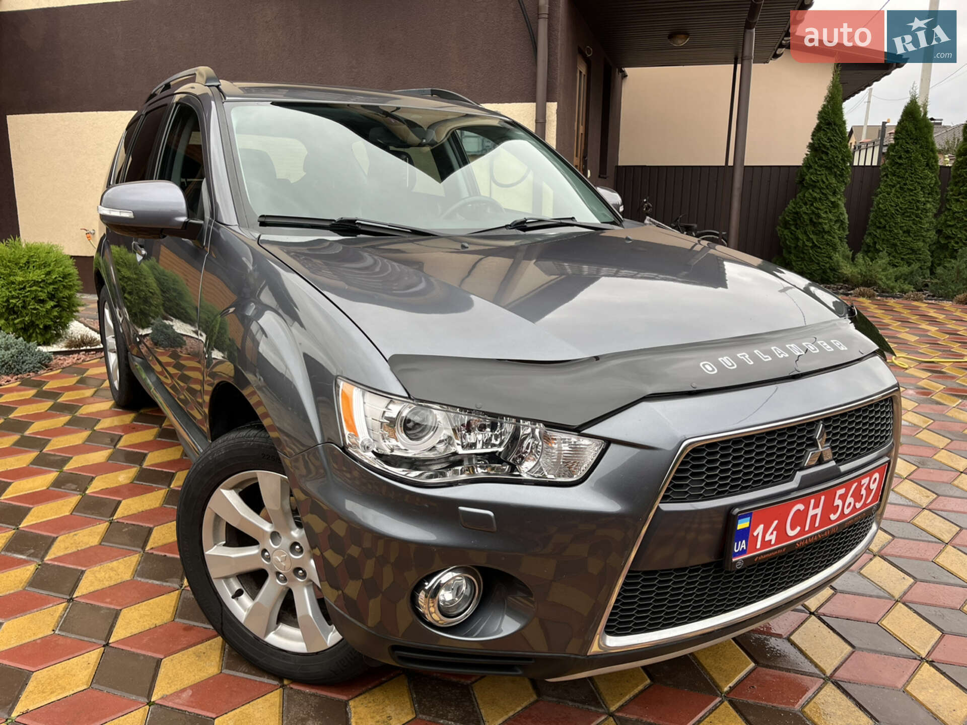 Mitsubishi Outlander 2012