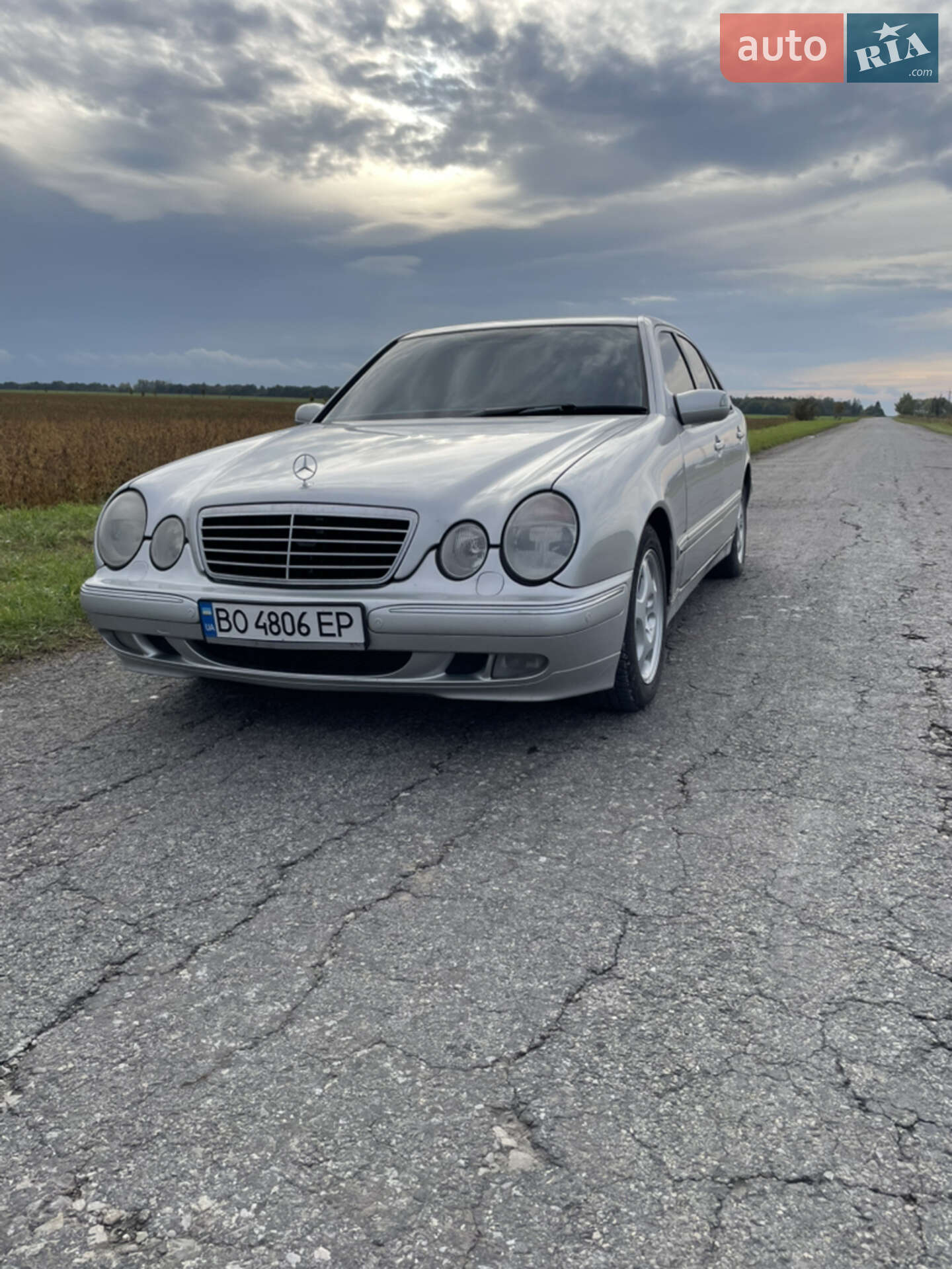 Головне фото звіту автомобіля MERCEDES-BENZ E 270 CDI 2000