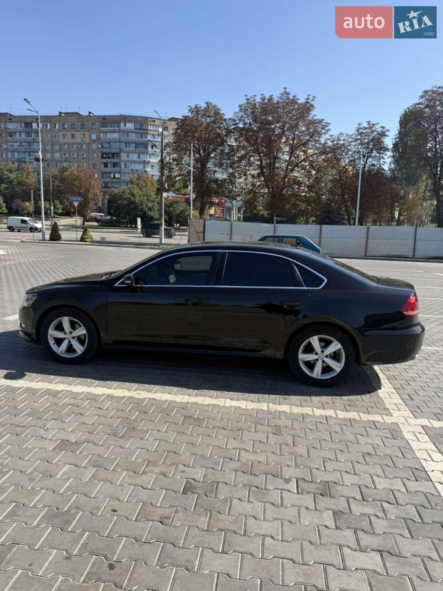 VOLKSWAGEN PASSAT 2013