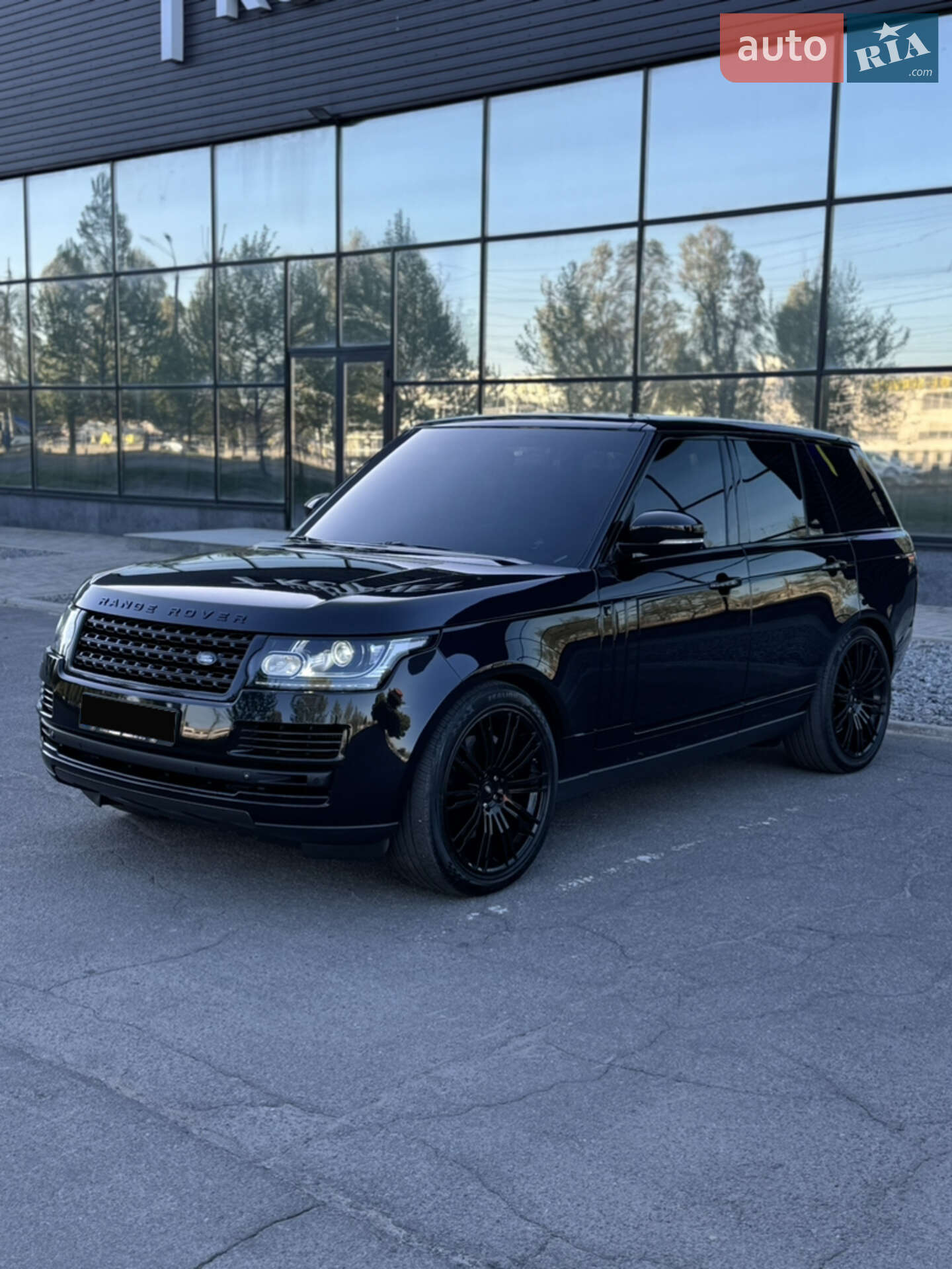 Головне фото звіту автомобіля LAND ROVER RANGE ROVER 2012