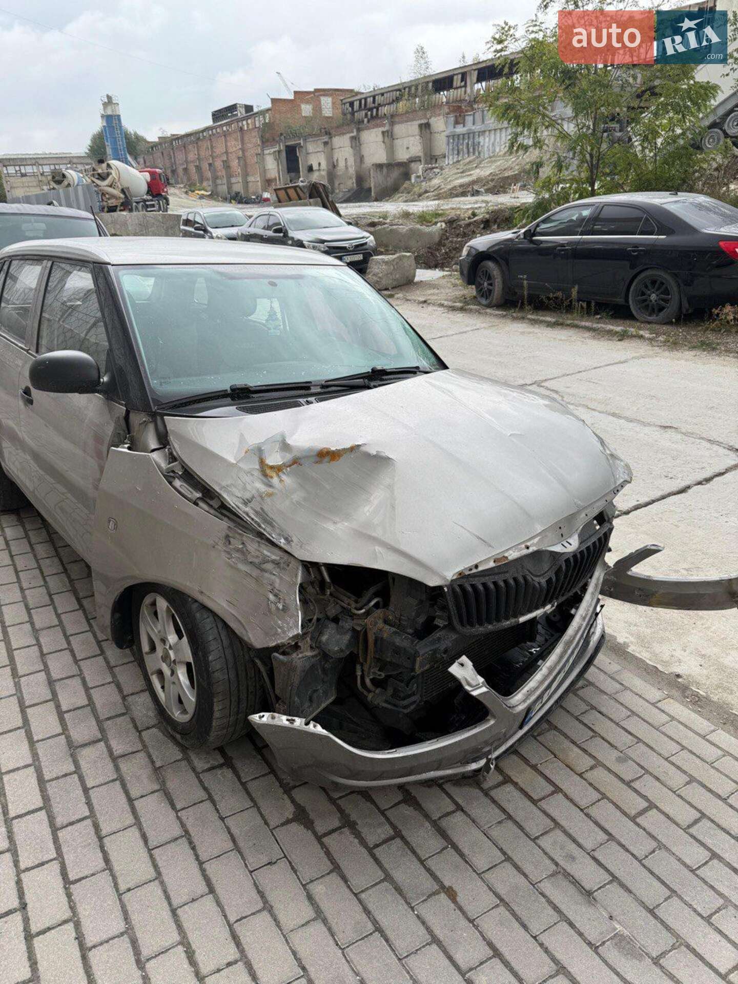 Головне фото звіту автомобіля SKODA FABIA 2012