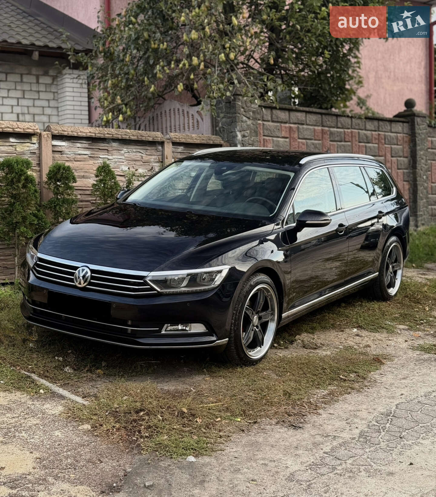 VOLKSWAGEN PASSAT 2016