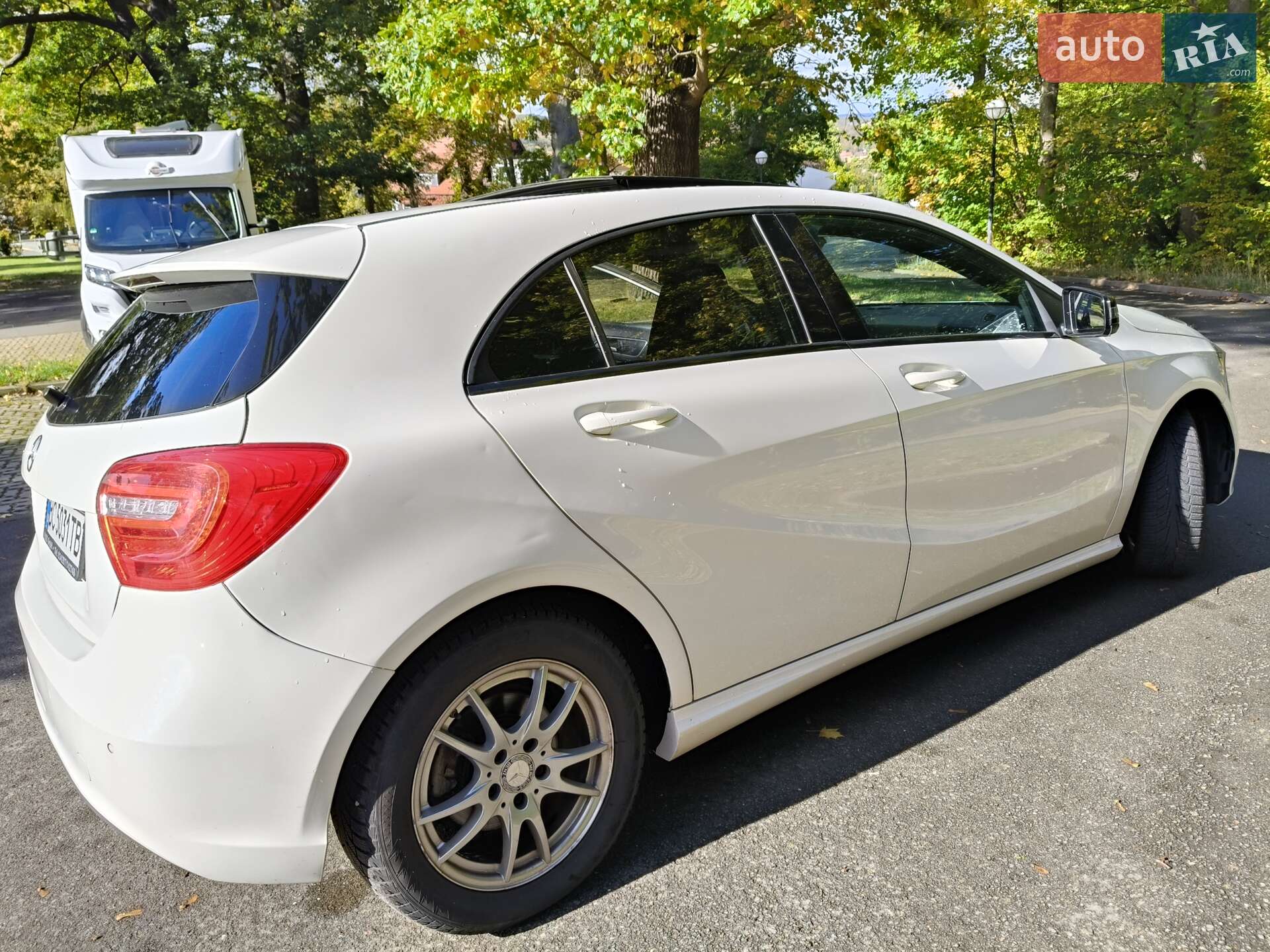 MERCEDES-BENZ A 180 2015