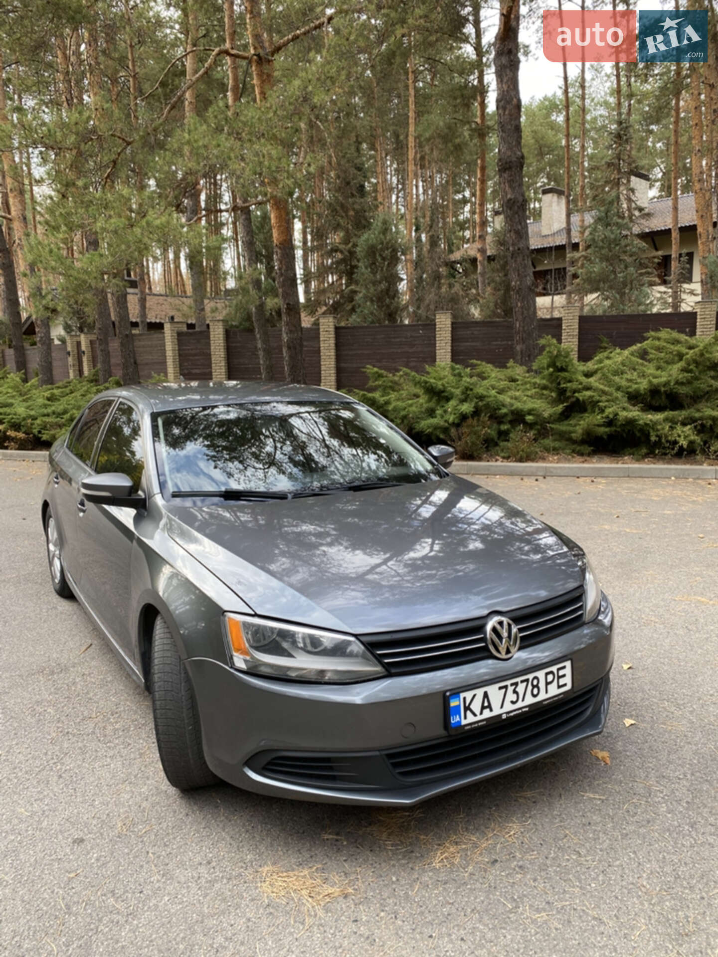 VOLKSWAGEN JETTA 2011