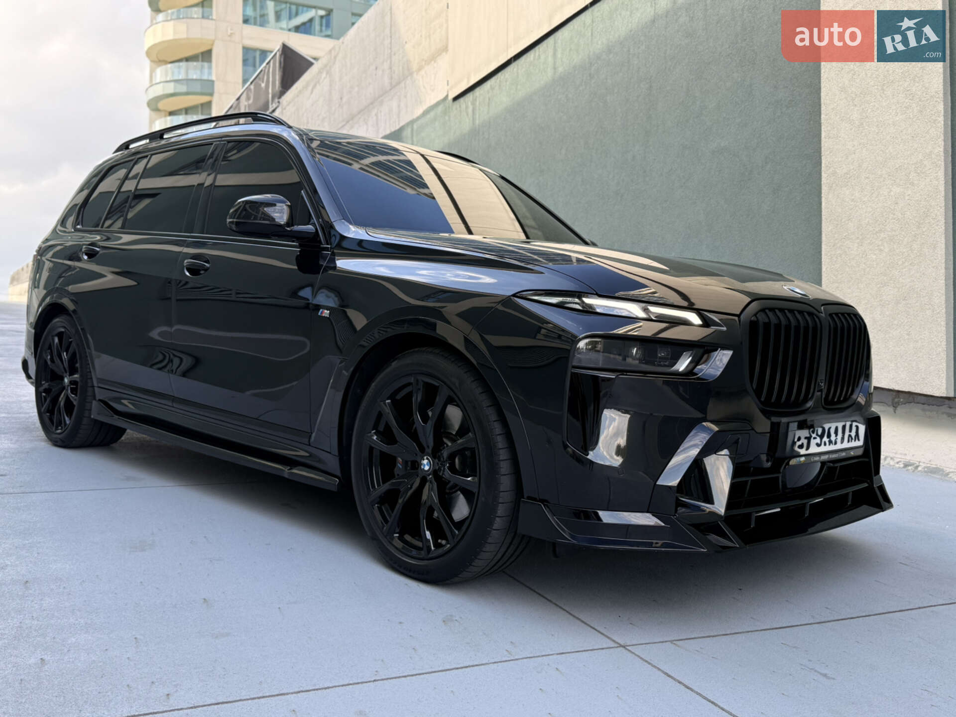 Головне фото звіту автомобіля BMW X7 XDRIVE 40D 2024