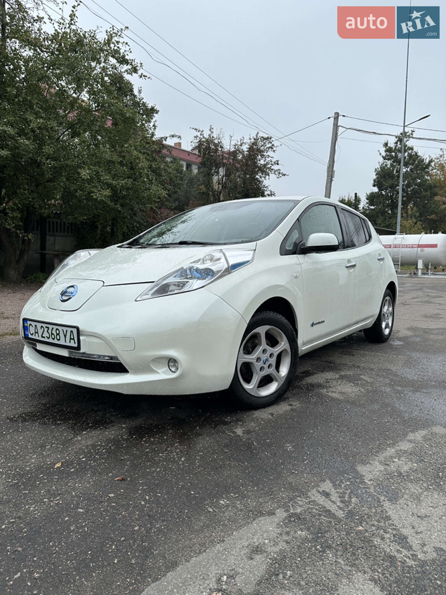 NISSAN LEAF 2010