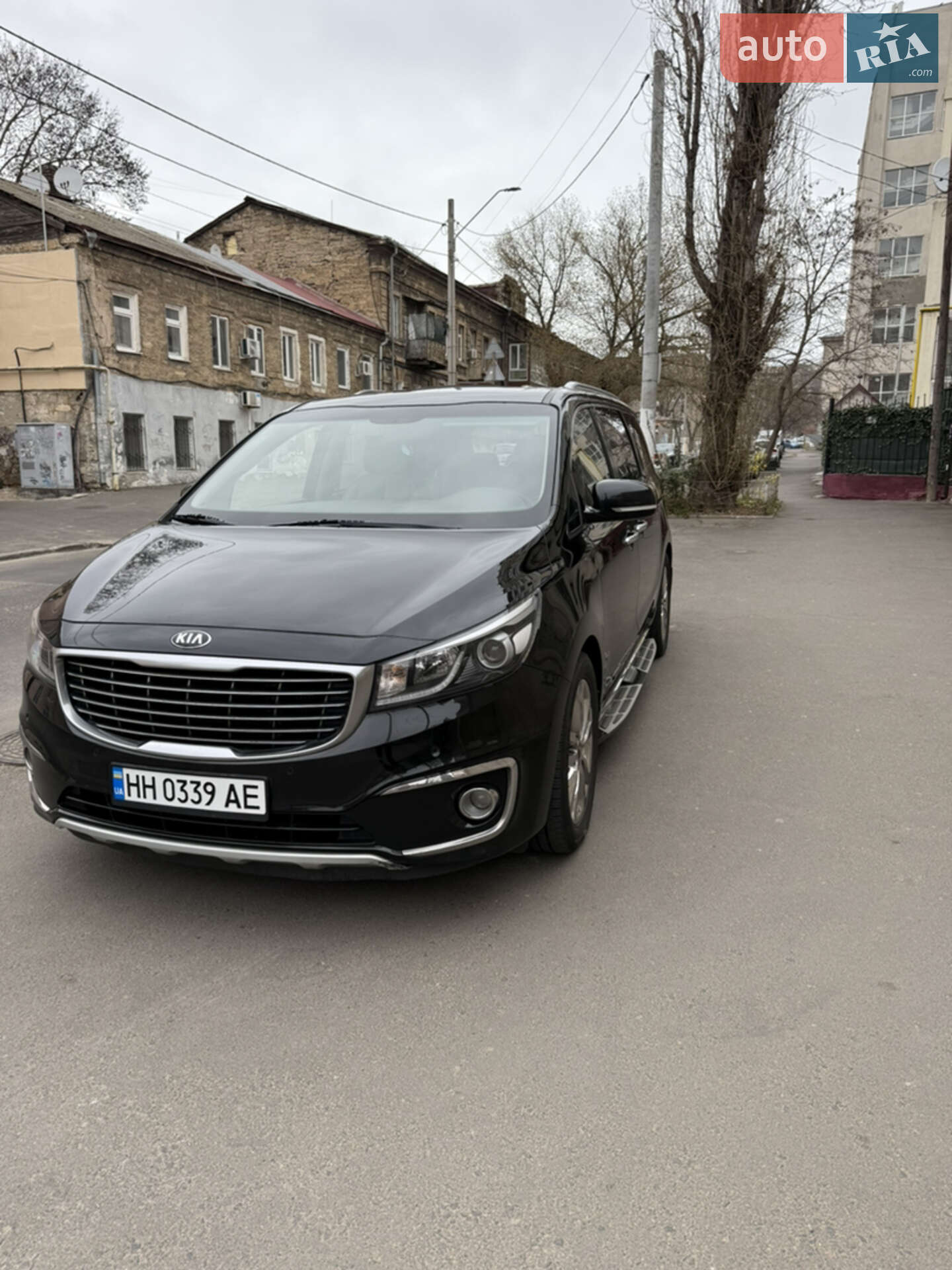 KIA CARNIVAL 2015