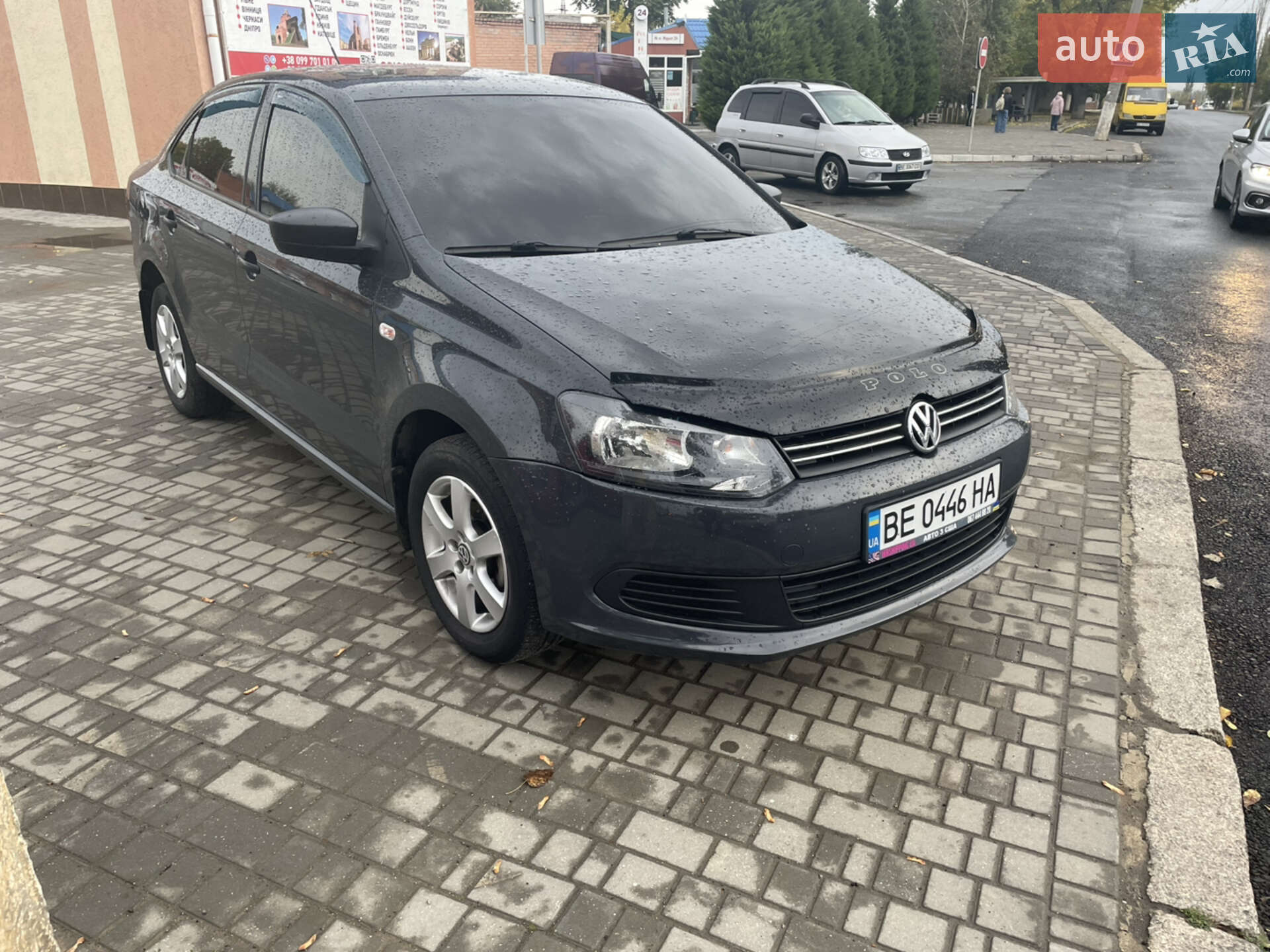 VOLKSWAGEN POLO 2011