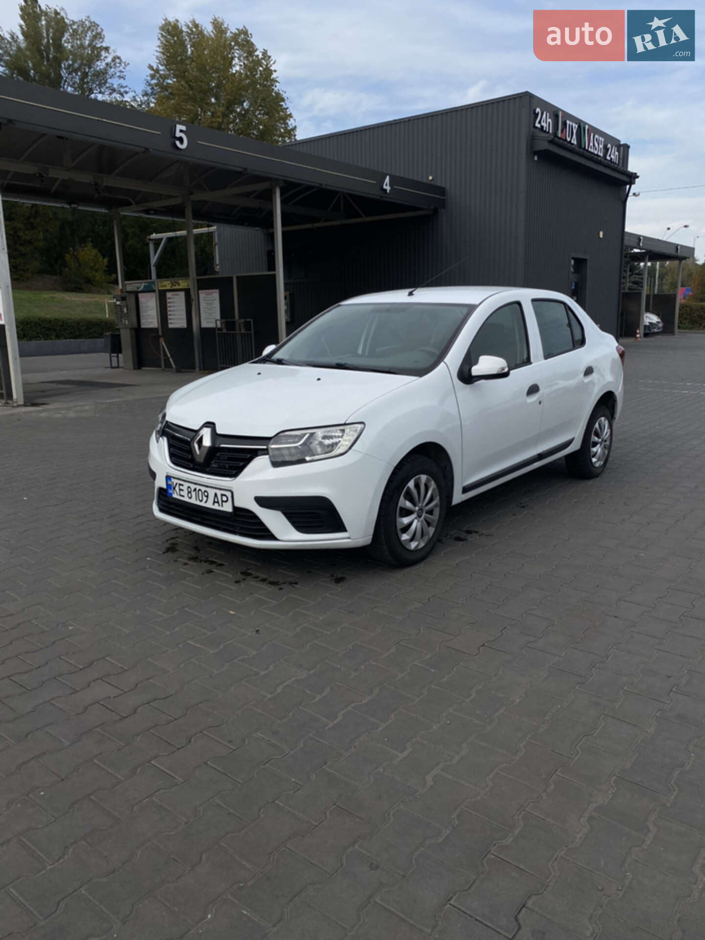 RENAULT LOGAN 2020