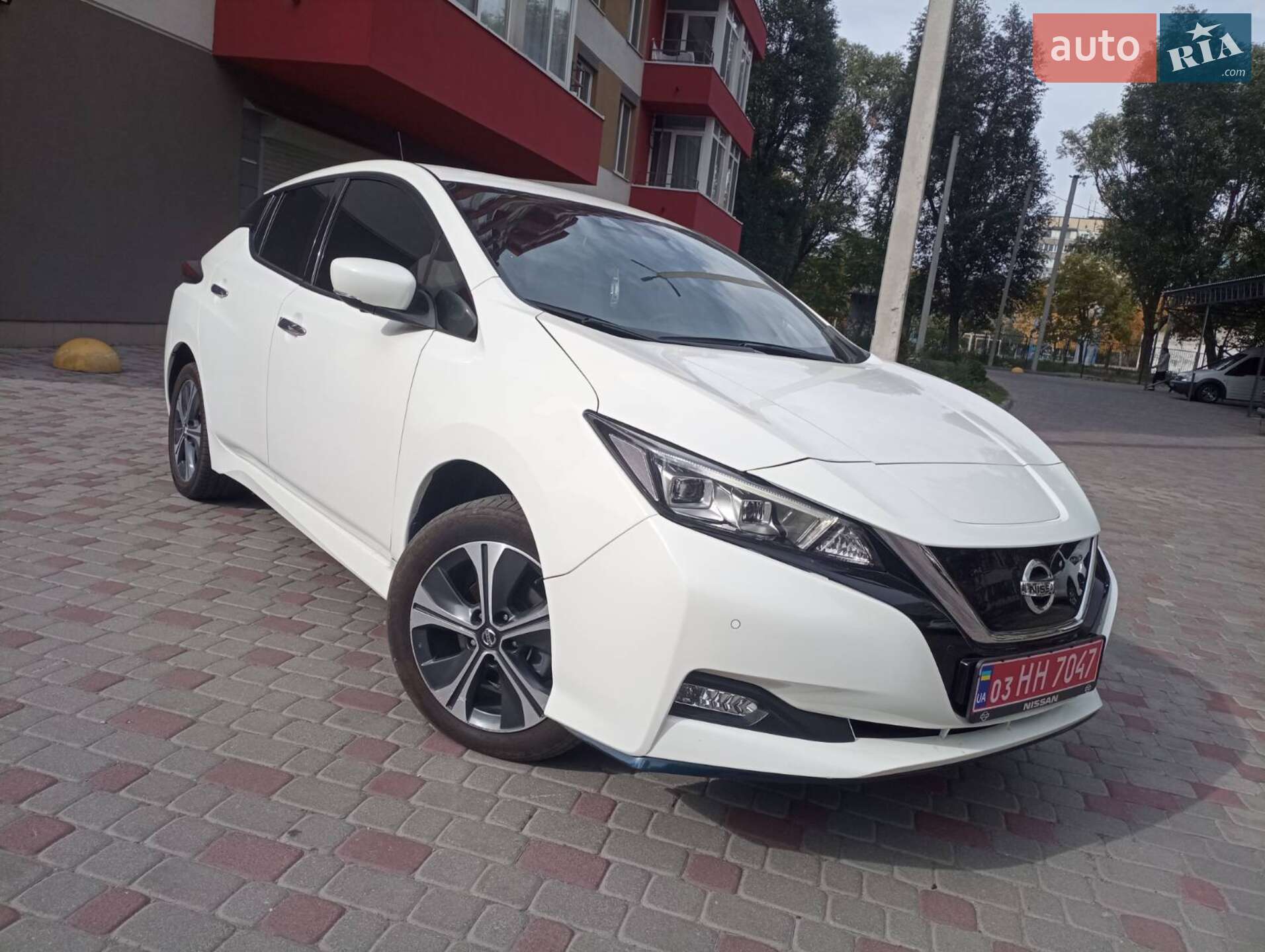 Головне фото звіту автомобіля NISSAN LEAF 2020