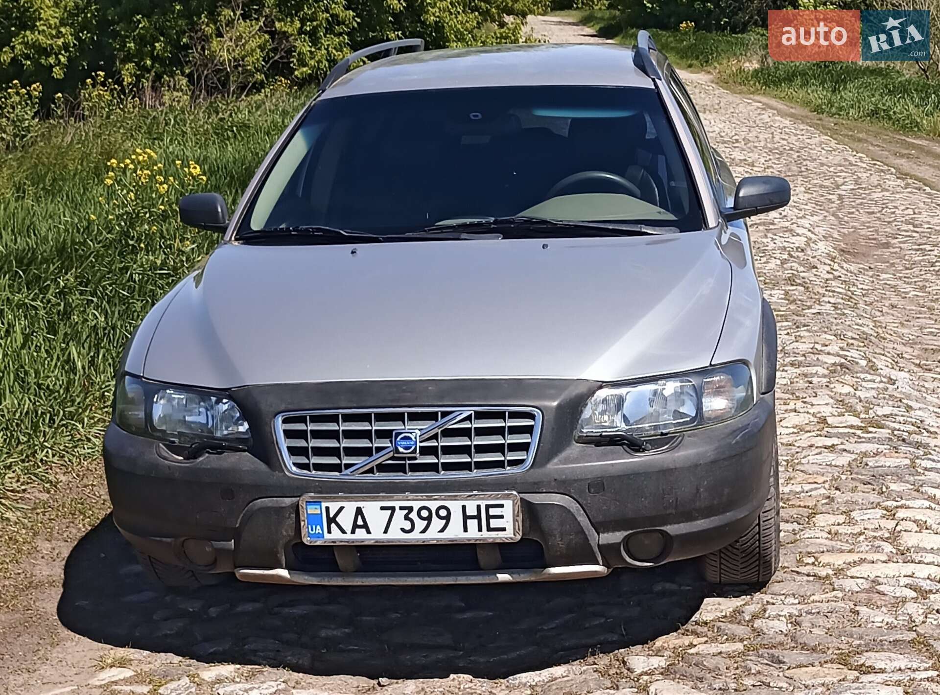 VOLVO V70 2004