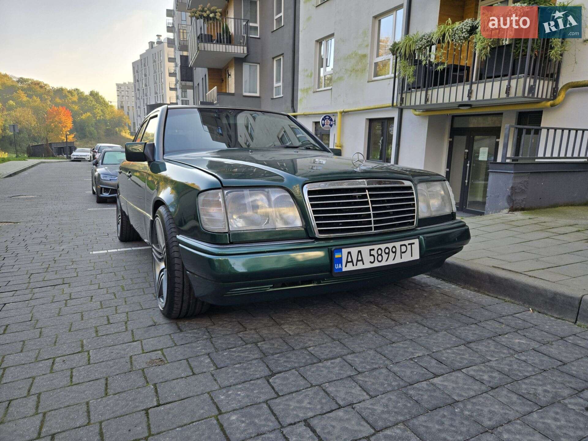 MERCEDES-BENZ E 320 1995