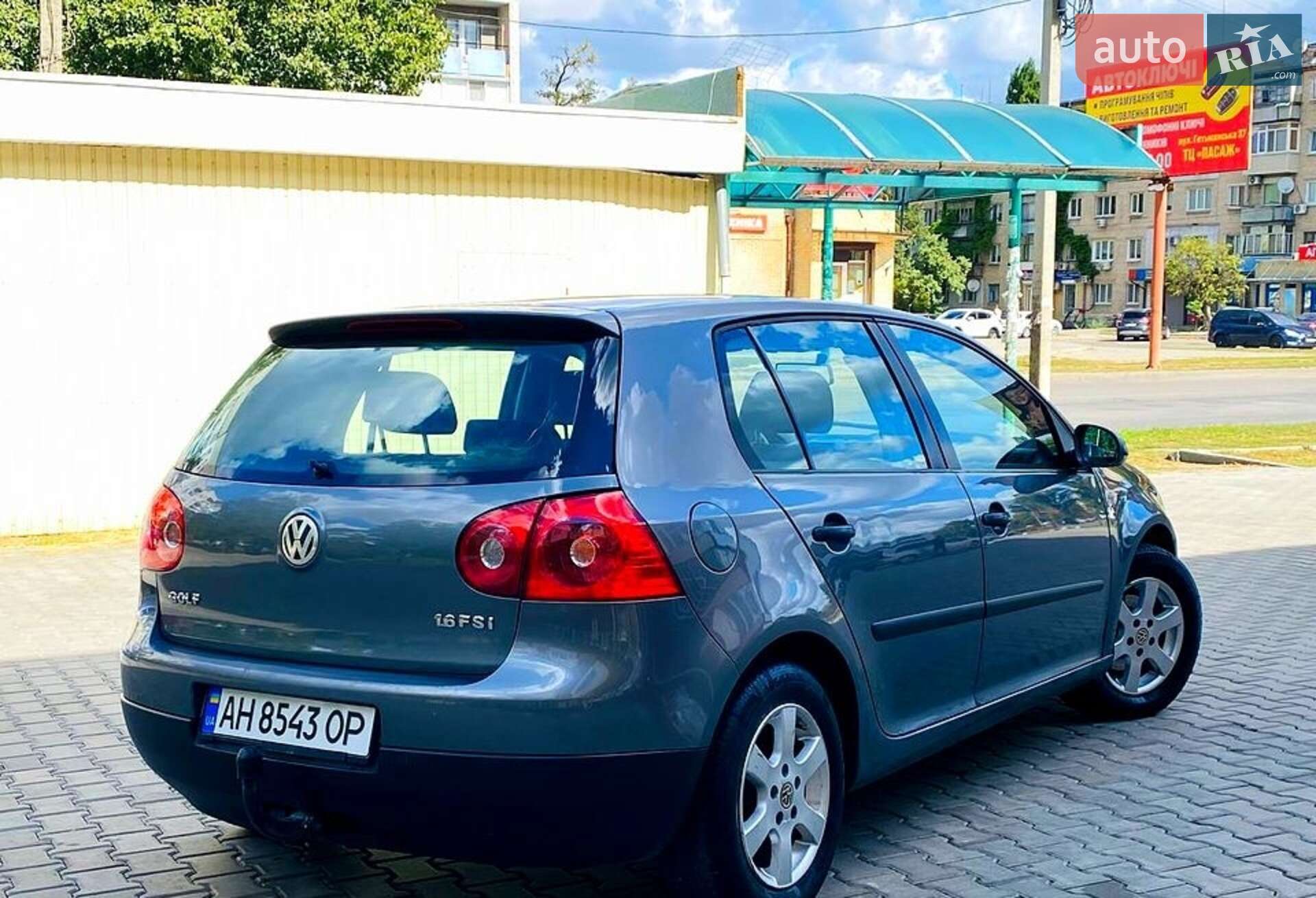 VOLKSWAGEN GOLF 2005