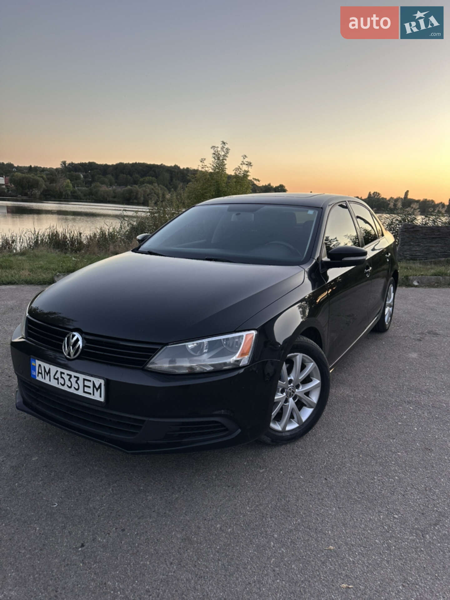 VOLKSWAGEN JETTA 2011