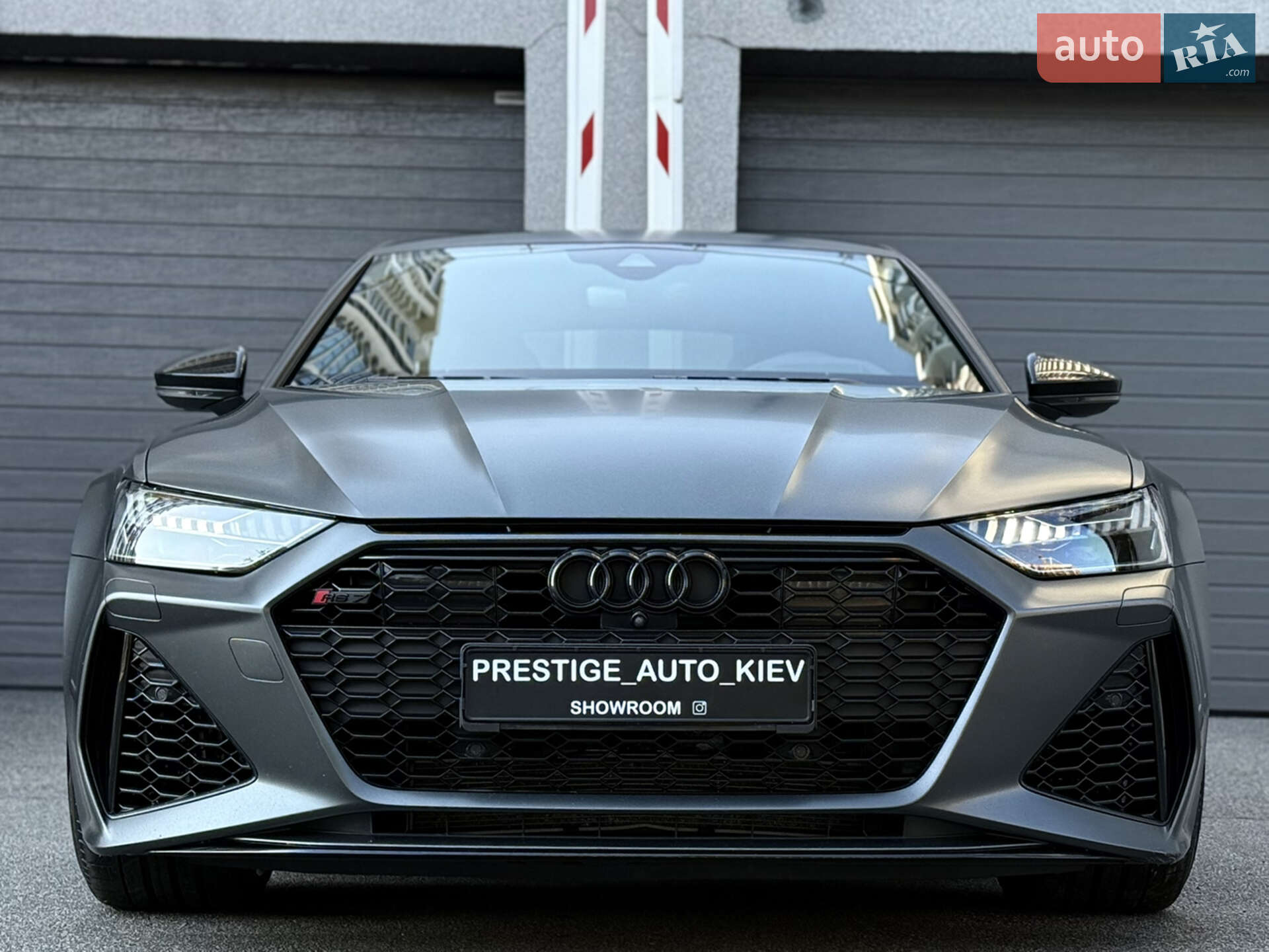 AUDI RS7 2021