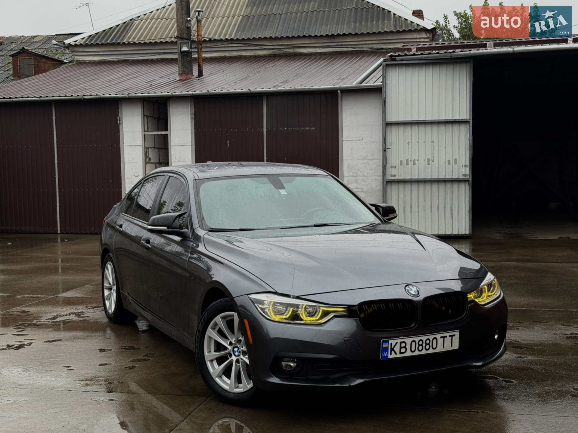 Головне фото звіту автомобіля BMW 320I 2018