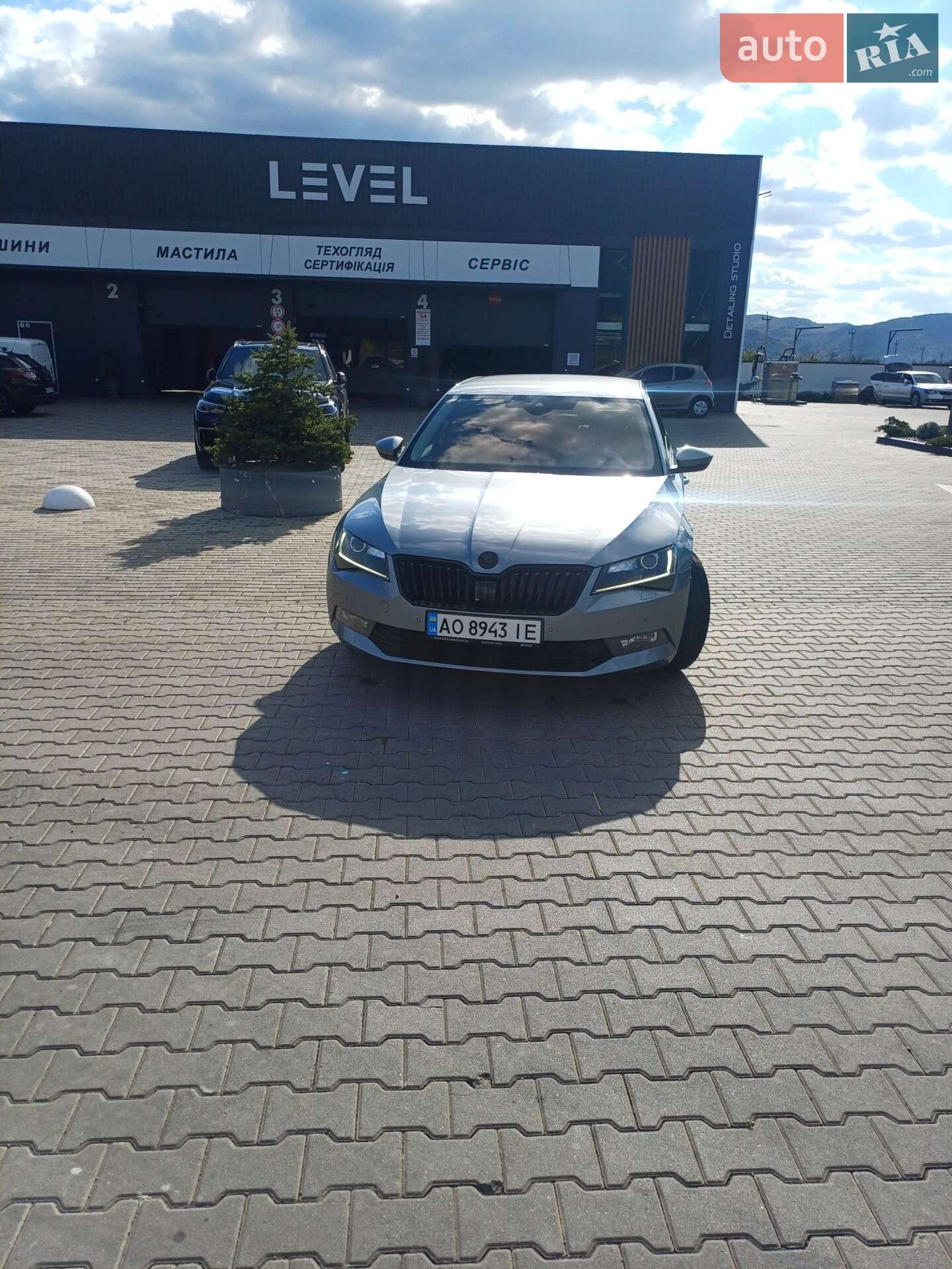 SKODA SUPERB