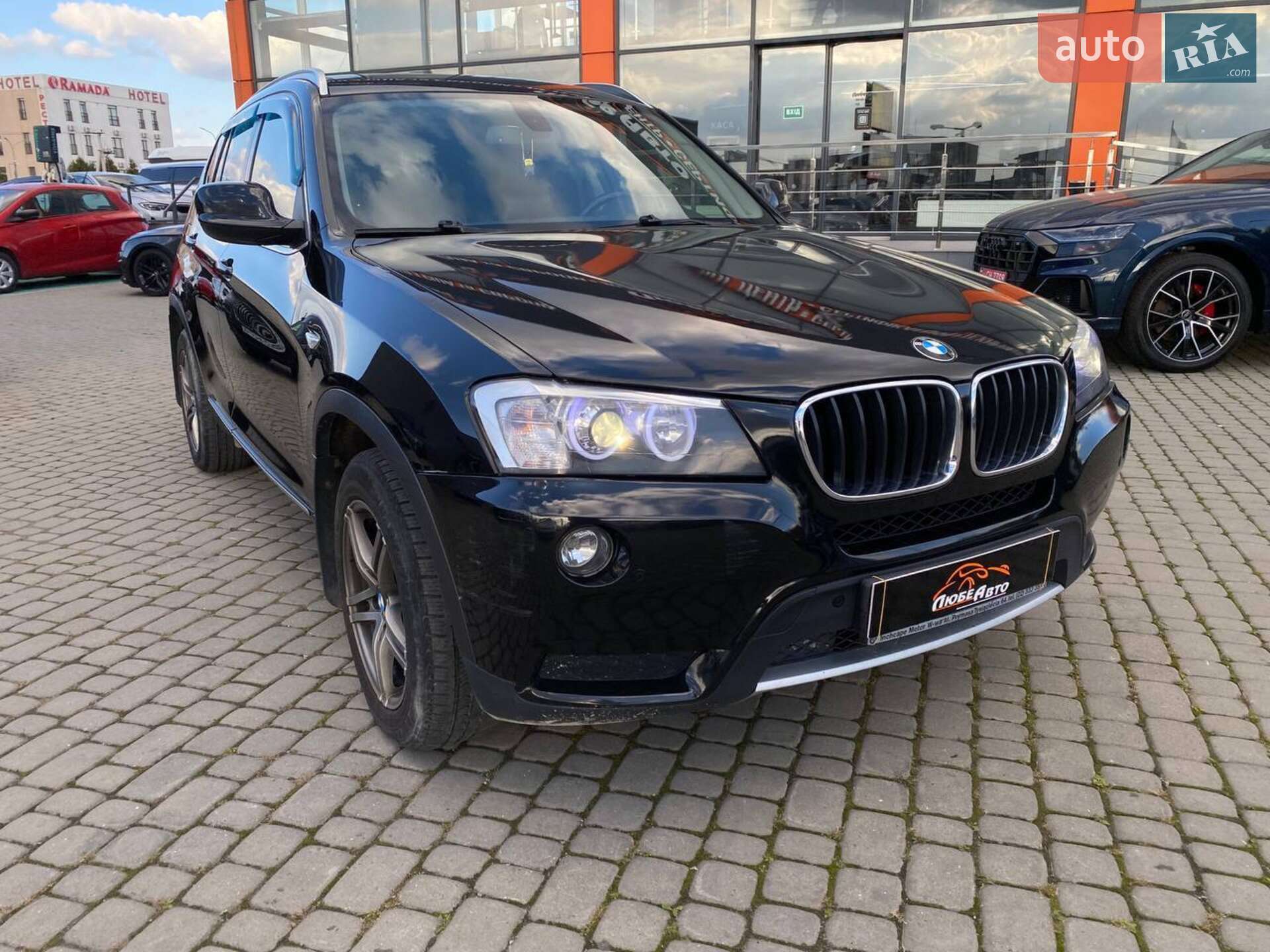 Головне фото звіту автомобіля BMW X3 2011