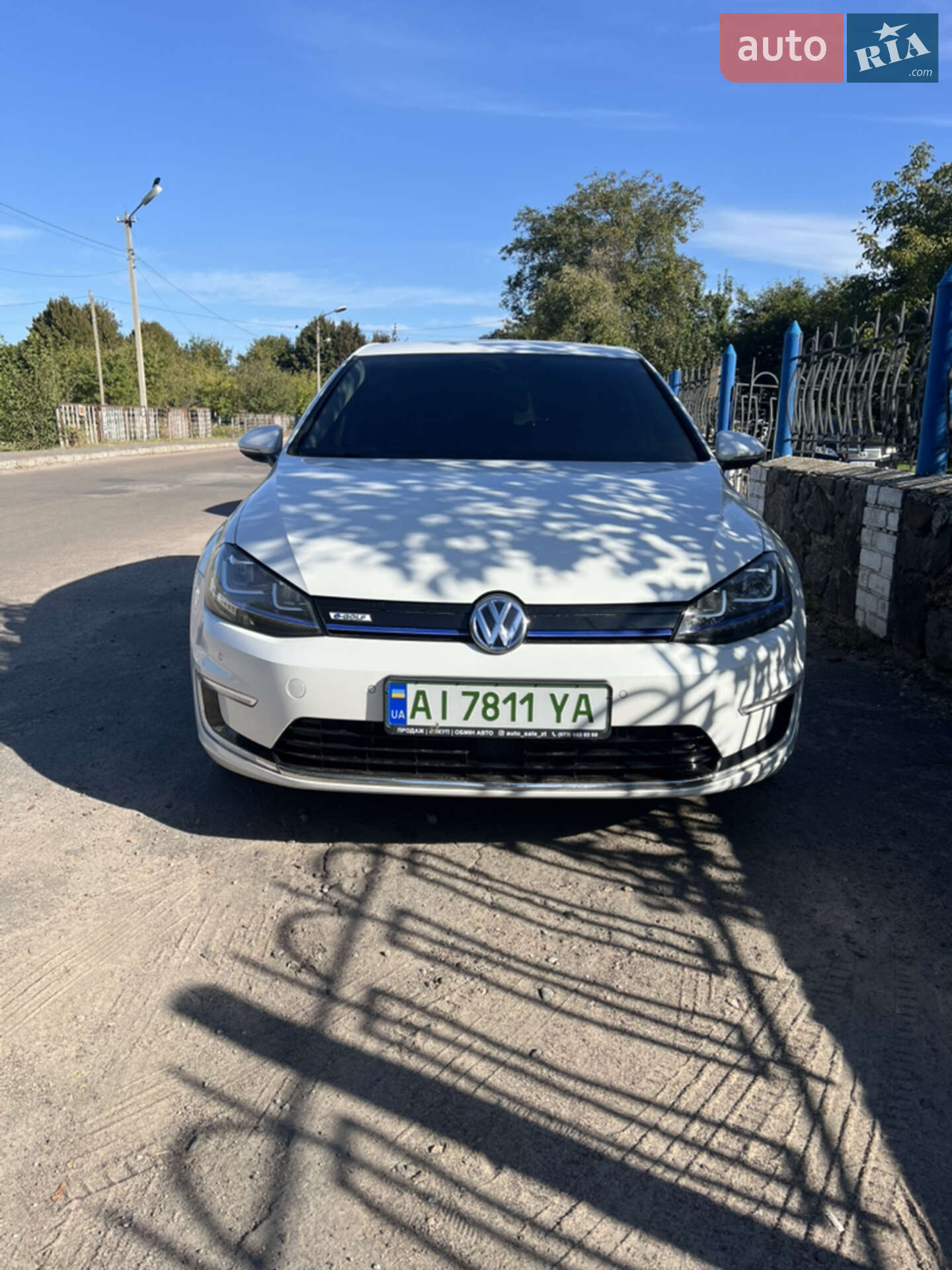 VOLKSWAGEN E-GOLF 2015
