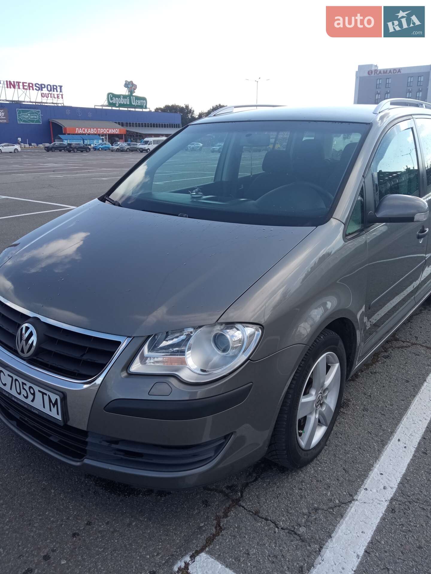 VOLKSWAGEN TOURAN 2008