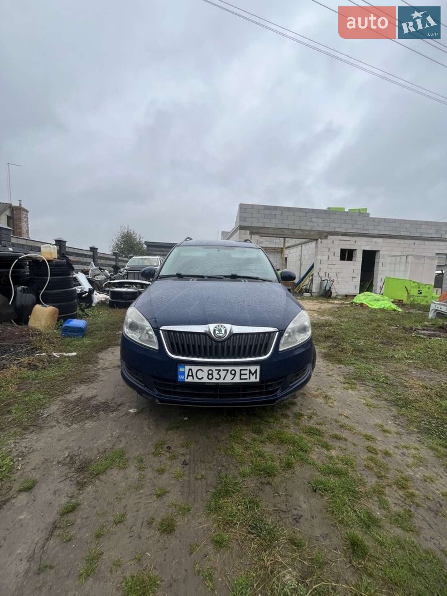 SKODA ROOMSTER 2011