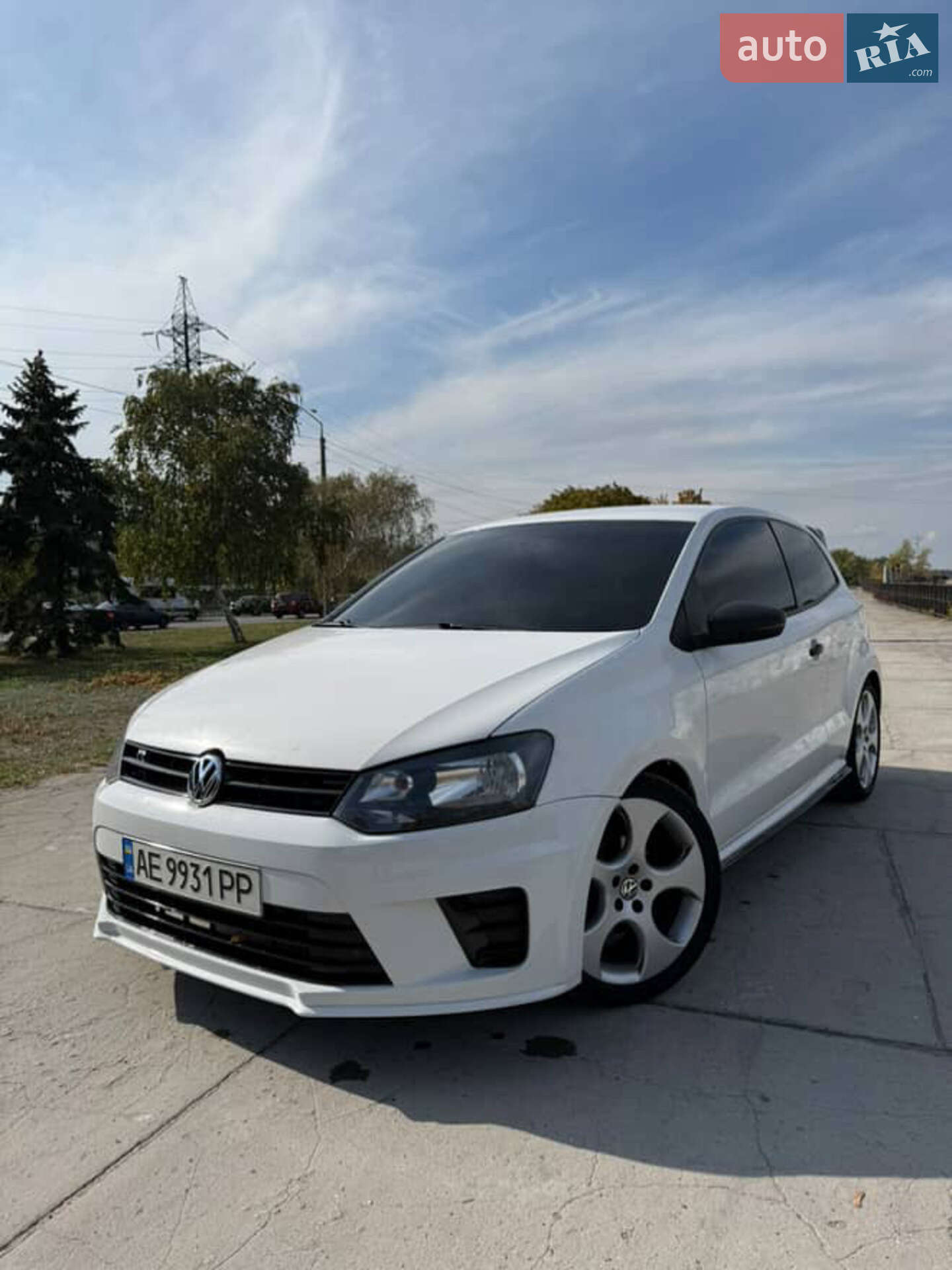 VOLKSWAGEN POLO 2014