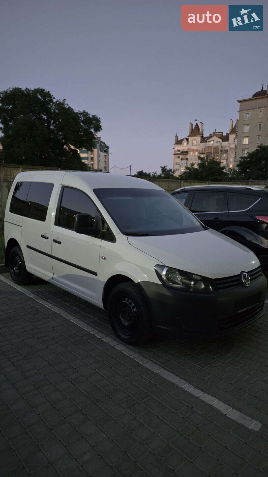 VOLKSWAGEN CADDY 2013