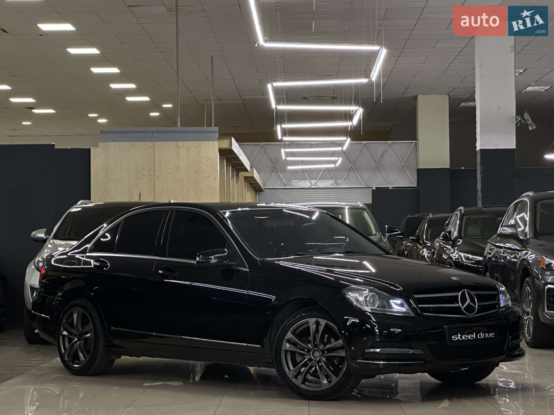 MERCEDES-BENZ C 220 2013