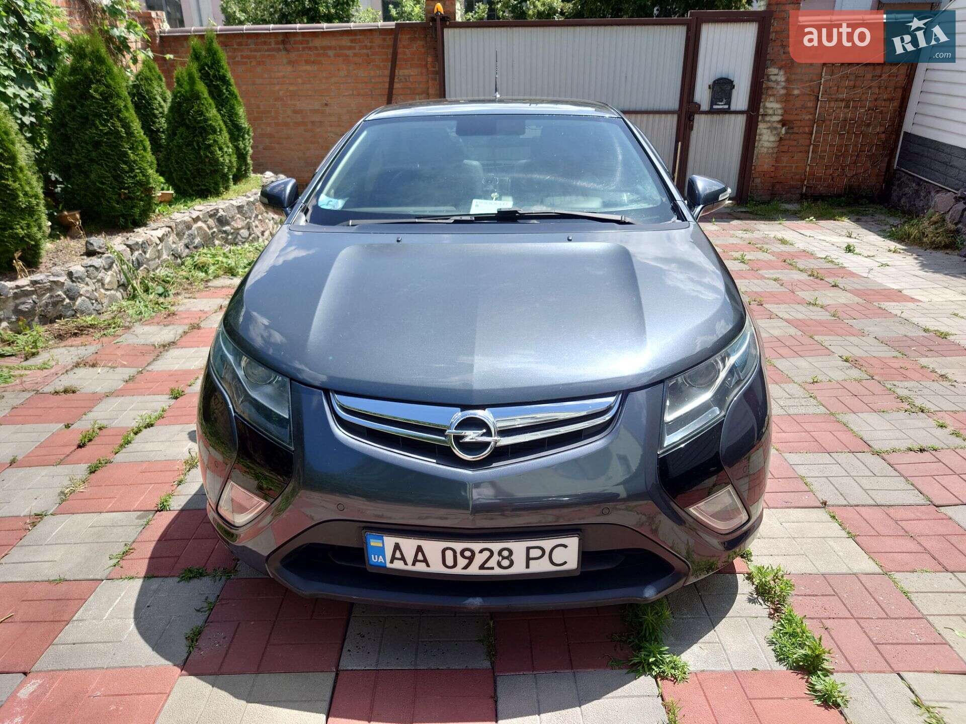 OPEL AMPERA 2012