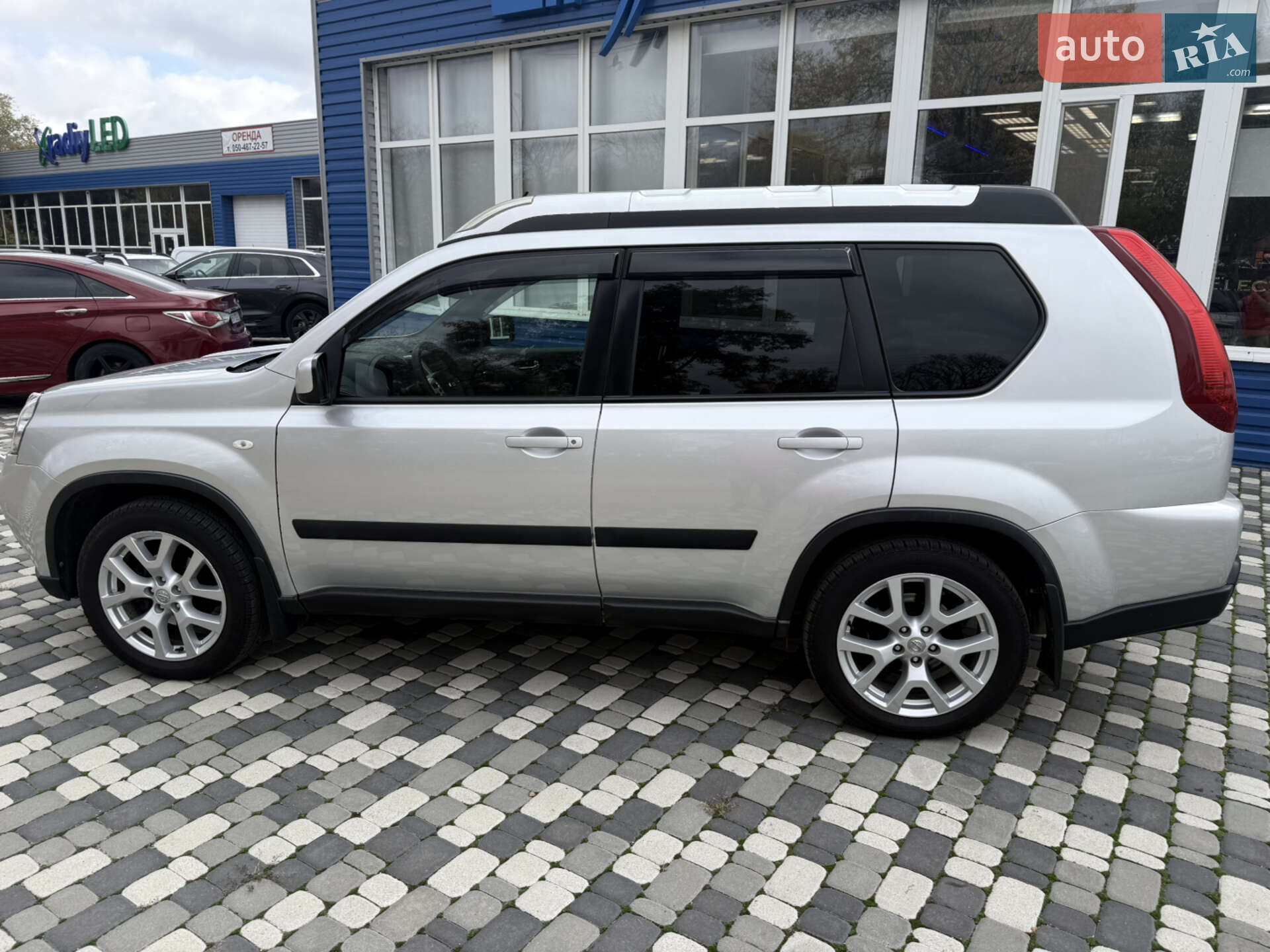 NISSAN X-TRAIL 2011