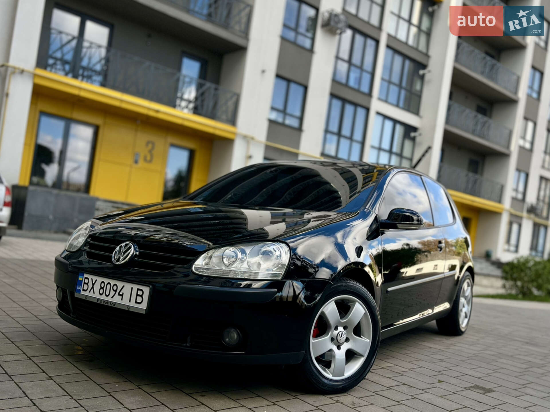 VOLKSWAGEN GOLF 2004