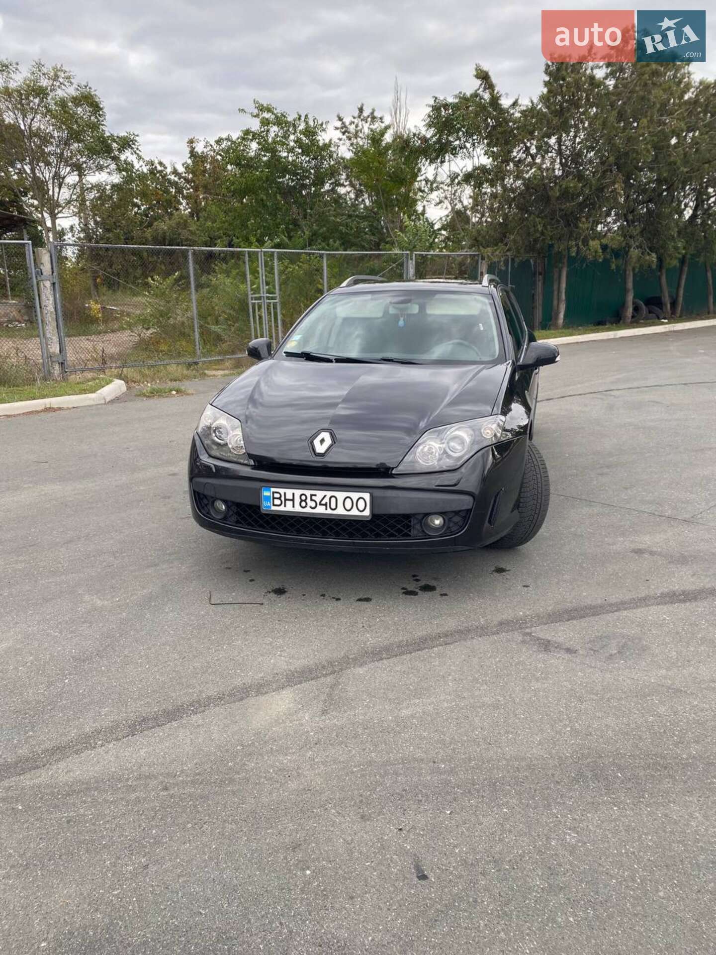 Головне фото звіту автомобіля RENAULT LAGUNA 2010