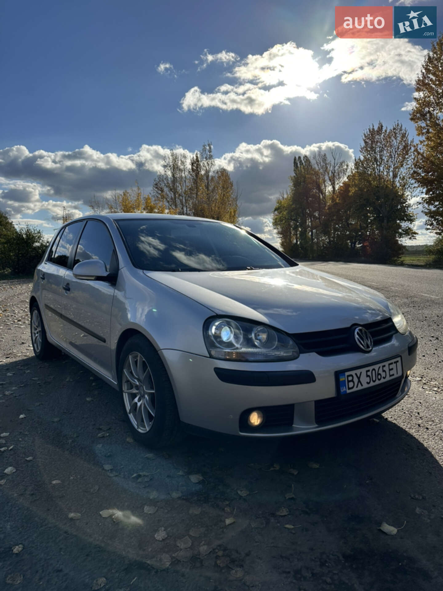VOLKSWAGEN GOLF 2004