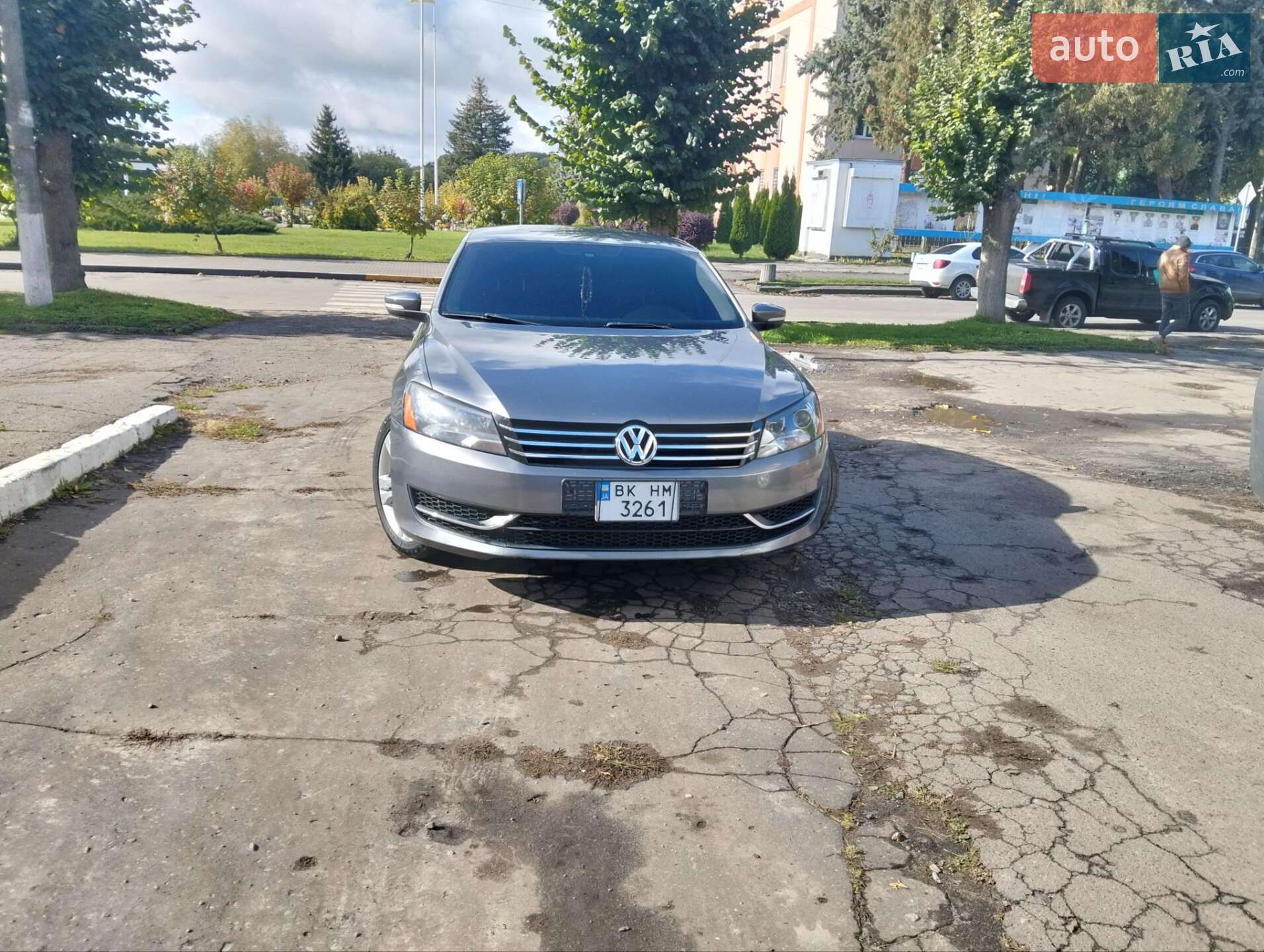 VOLKSWAGEN PASSAT 2012