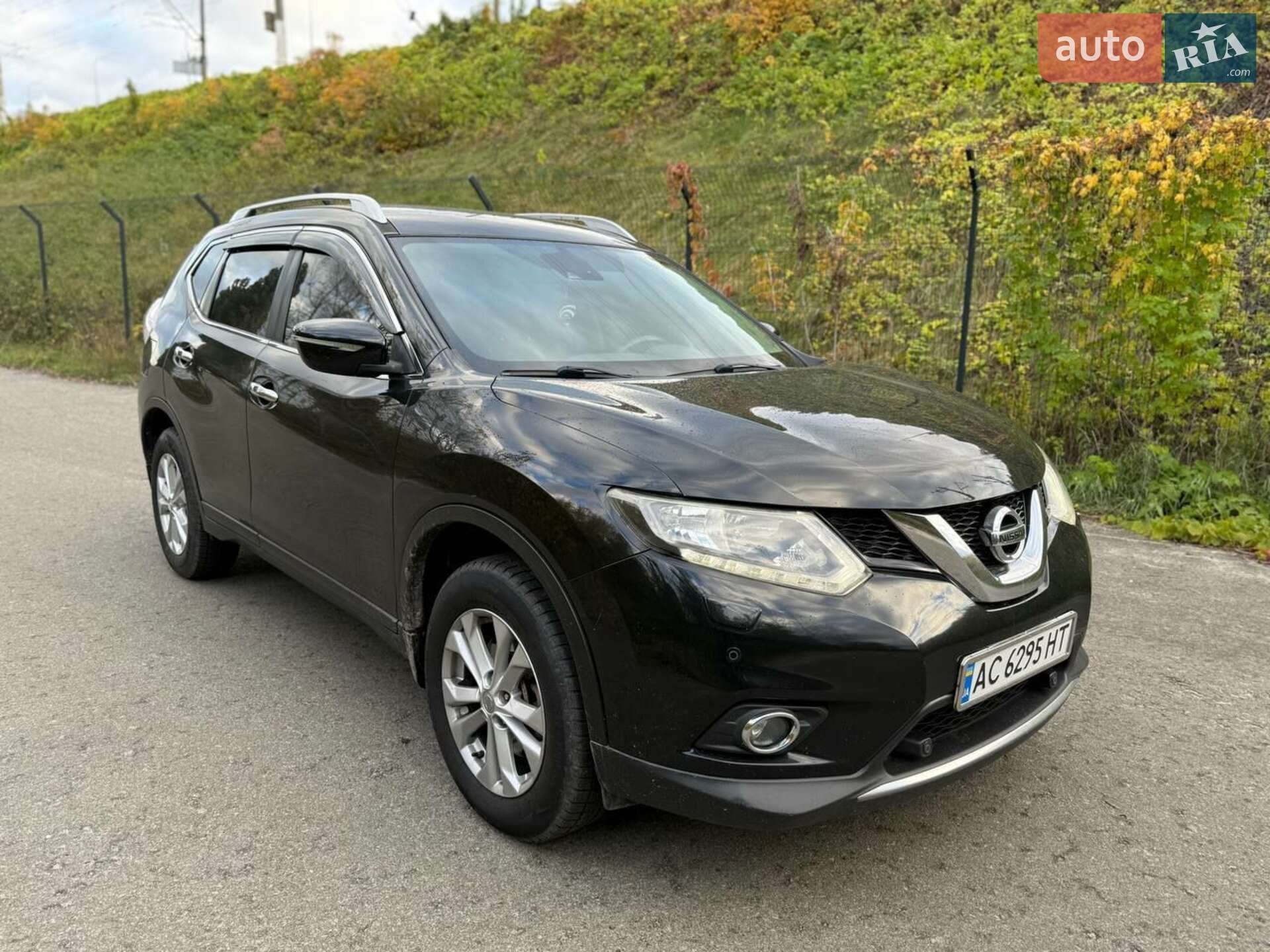 NISSAN X-TRAIL 2014