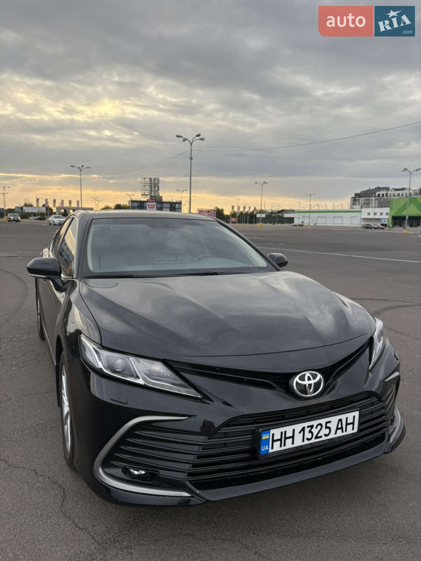 TOYOTA CAMRY