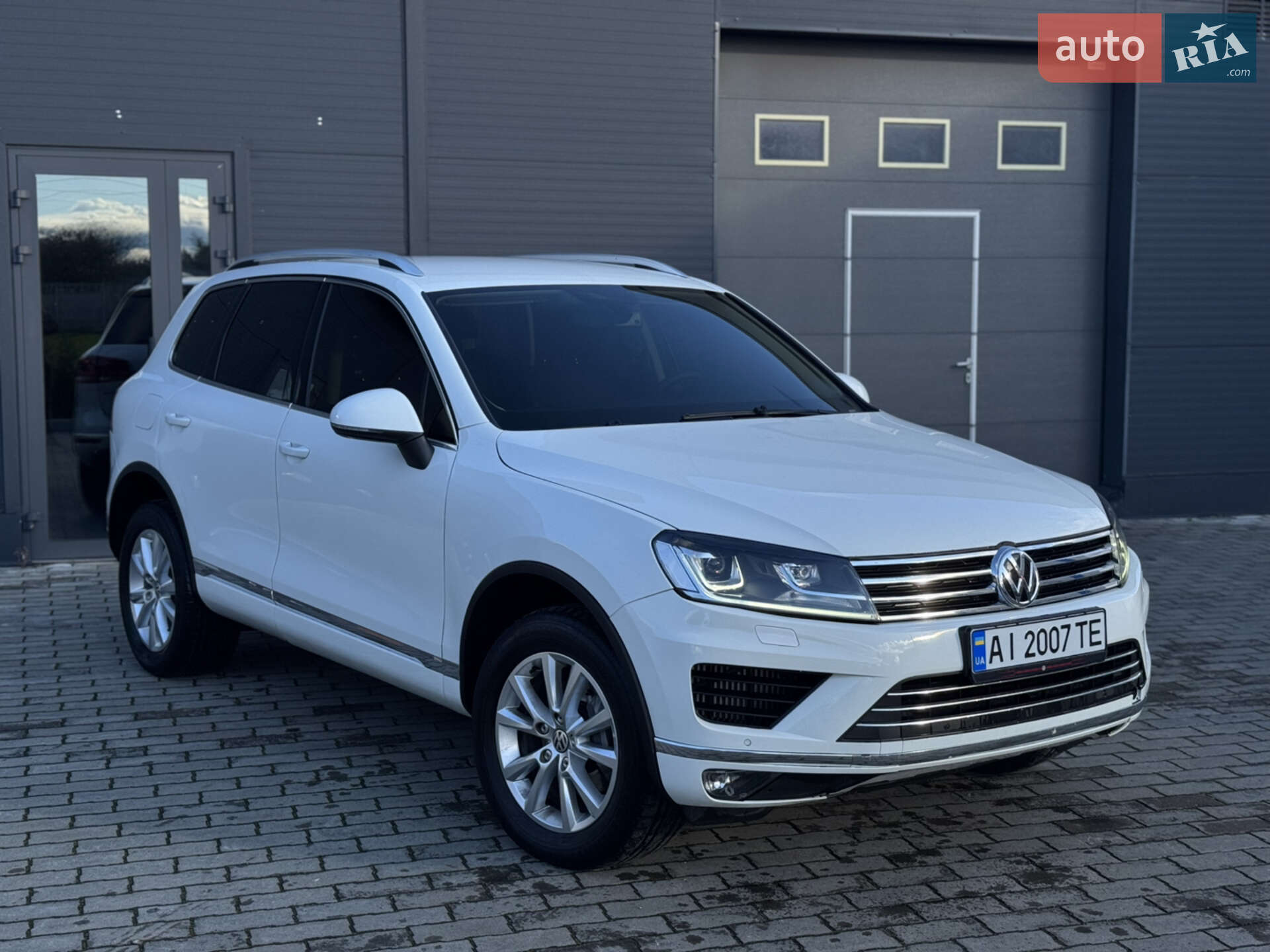 VOLKSWAGEN TOUAREG 2014