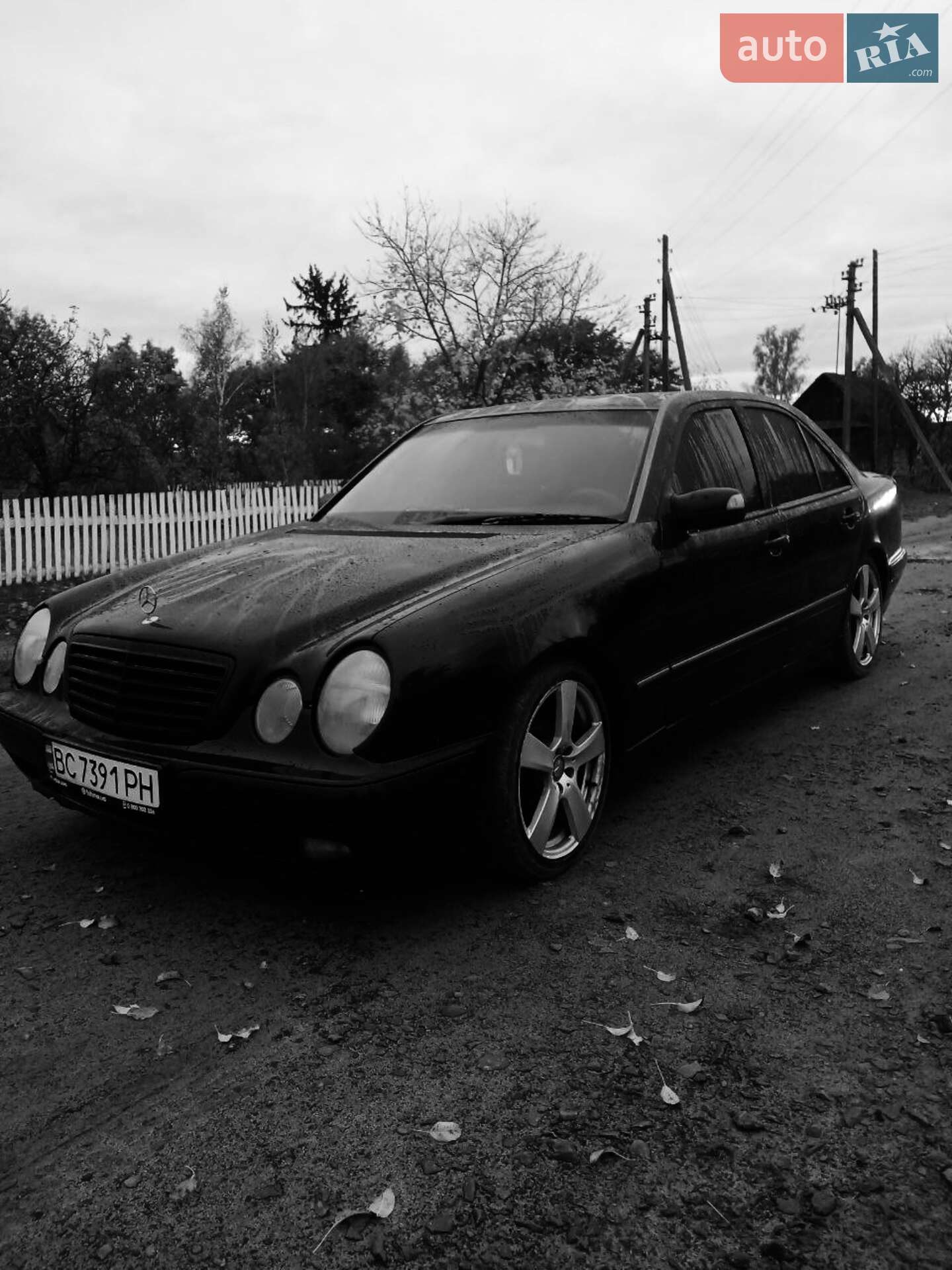 MERCEDES-BENZ E 200 2000