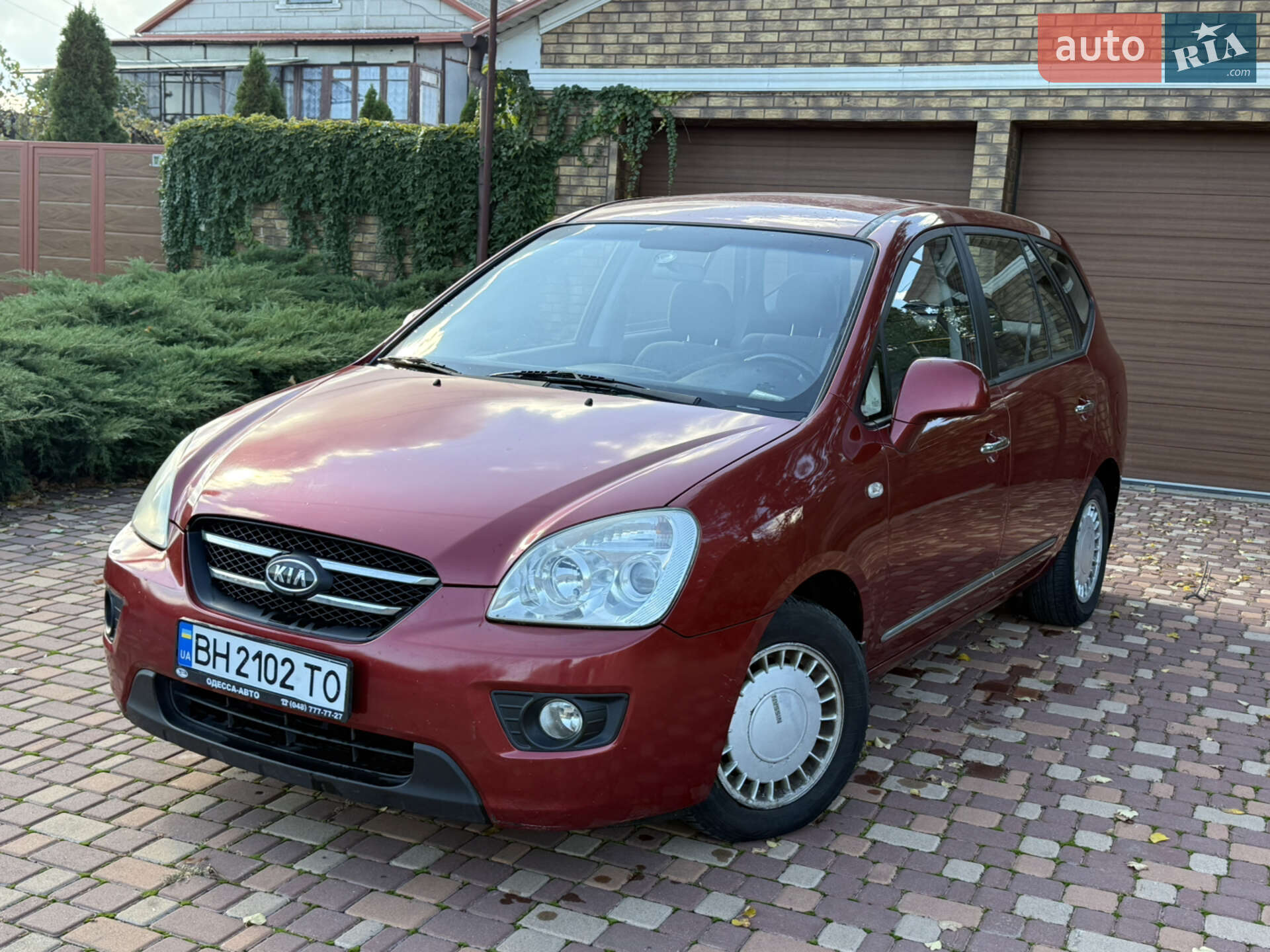 Головне фото звіту автомобіля KIA CARENS 2008
