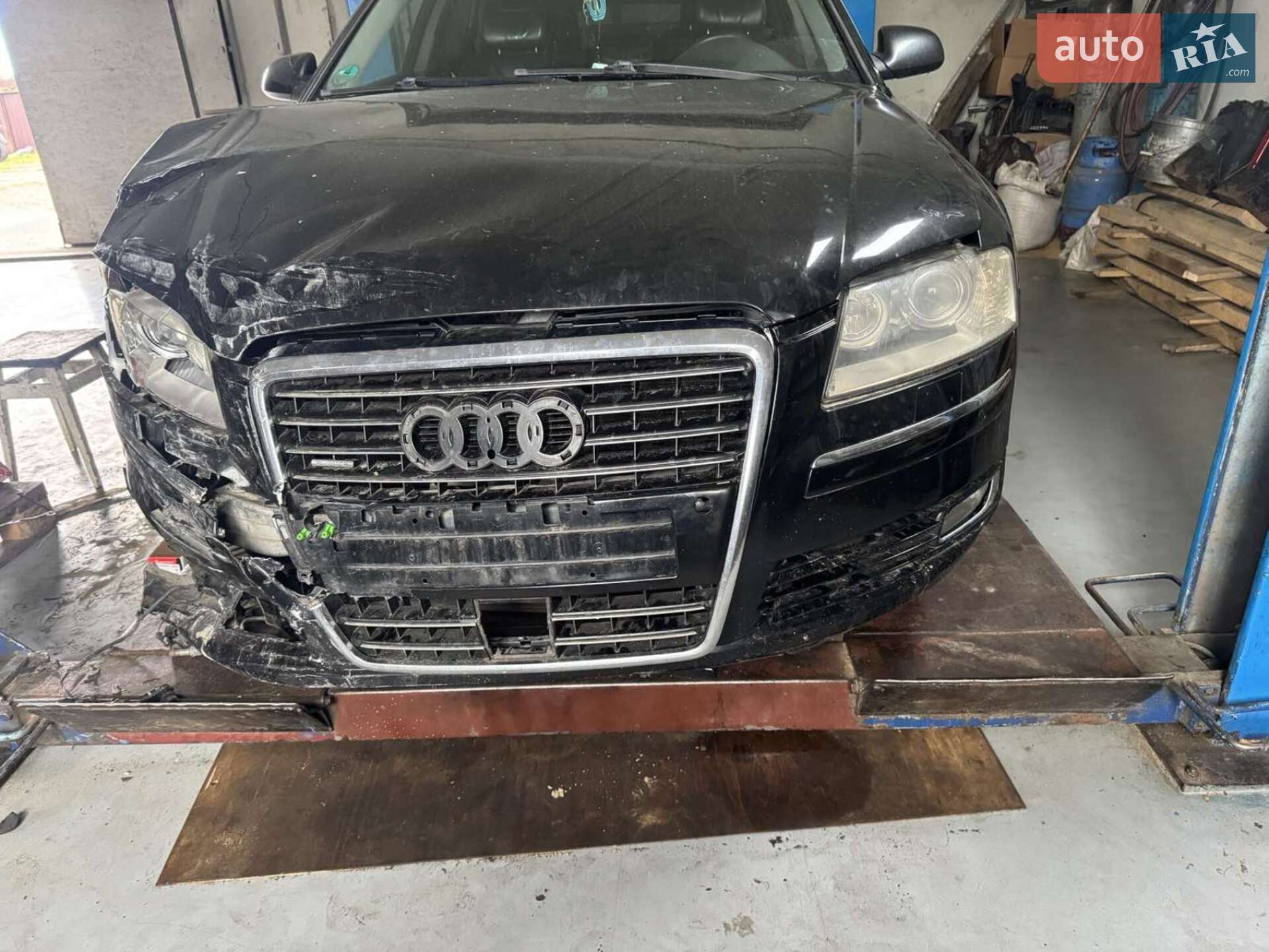 AUDI A8 2004
